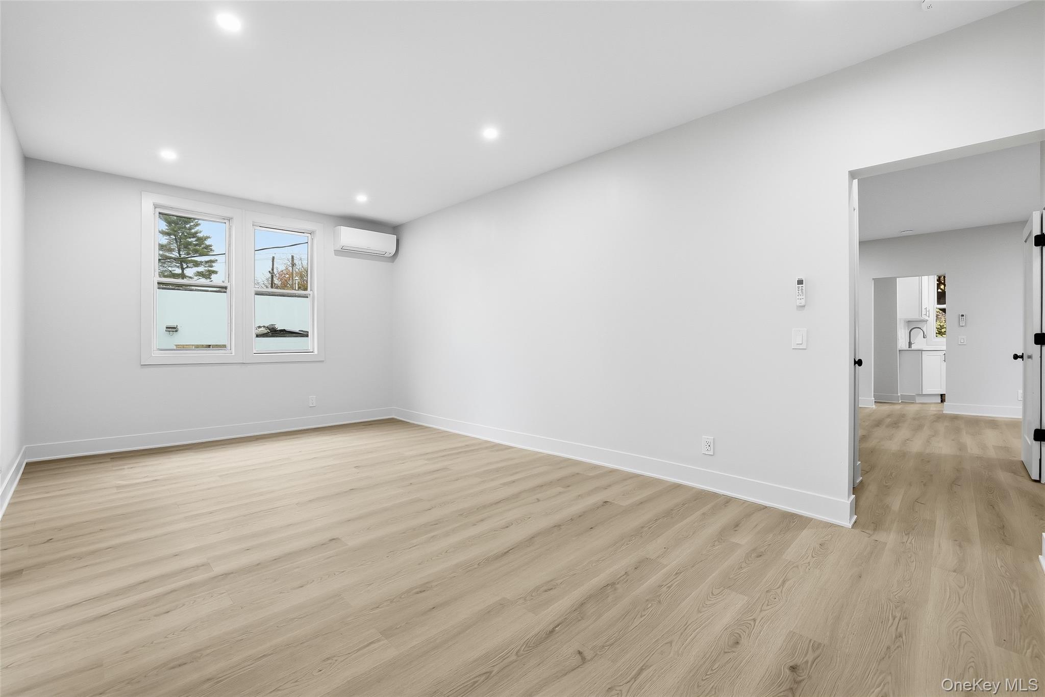 #6 photo, 36 Dunwoodie Street, Yonkers , NY 10704