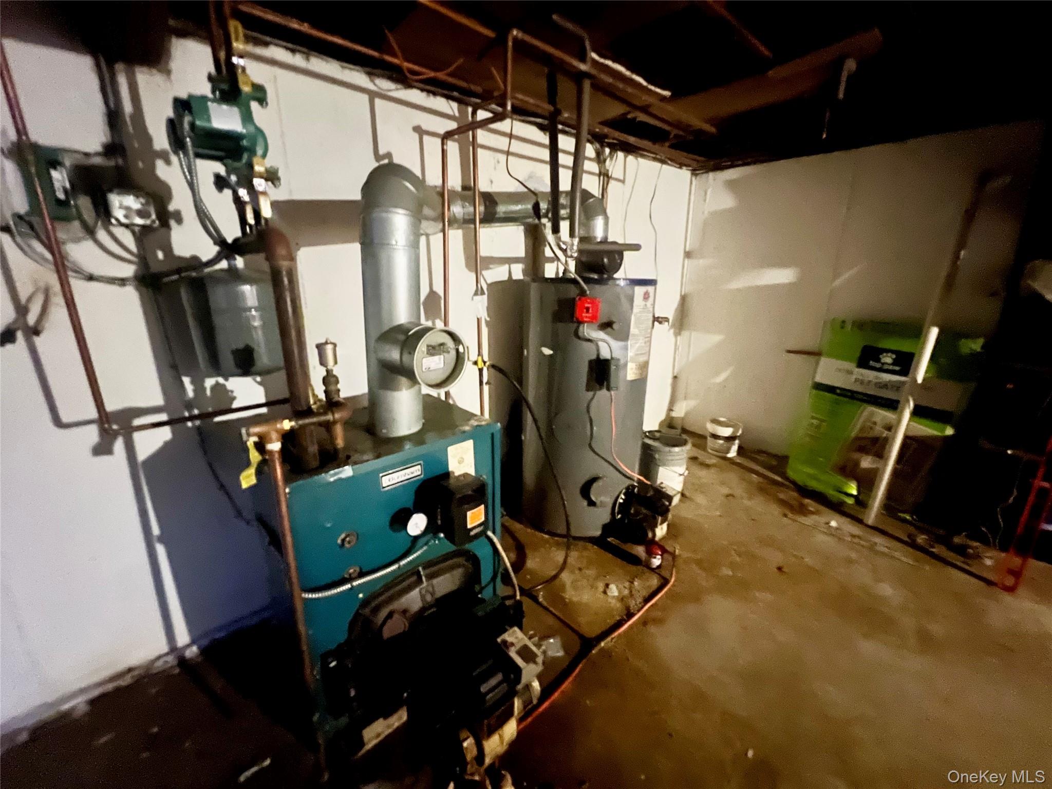 #15 photo, 255 N 7th Street, Ronkonkoma , NY 11779