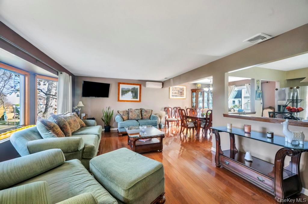 #11 photo, 18 Elmira Street, Deer Park , NY 11729