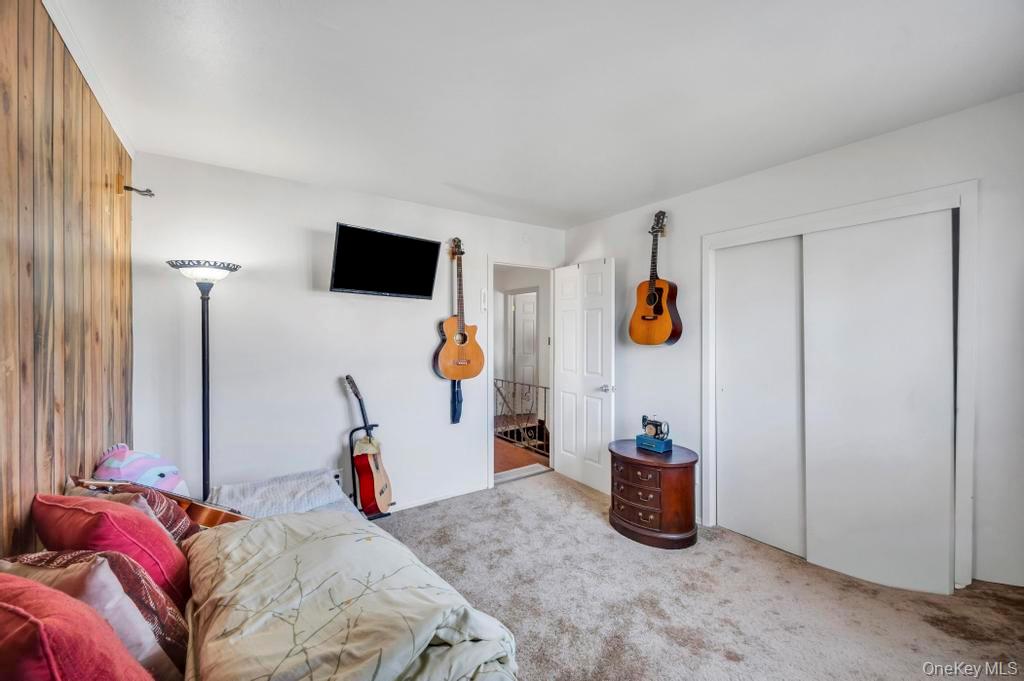 #17 photo, 18 Elmira Street, Deer Park , NY 11729