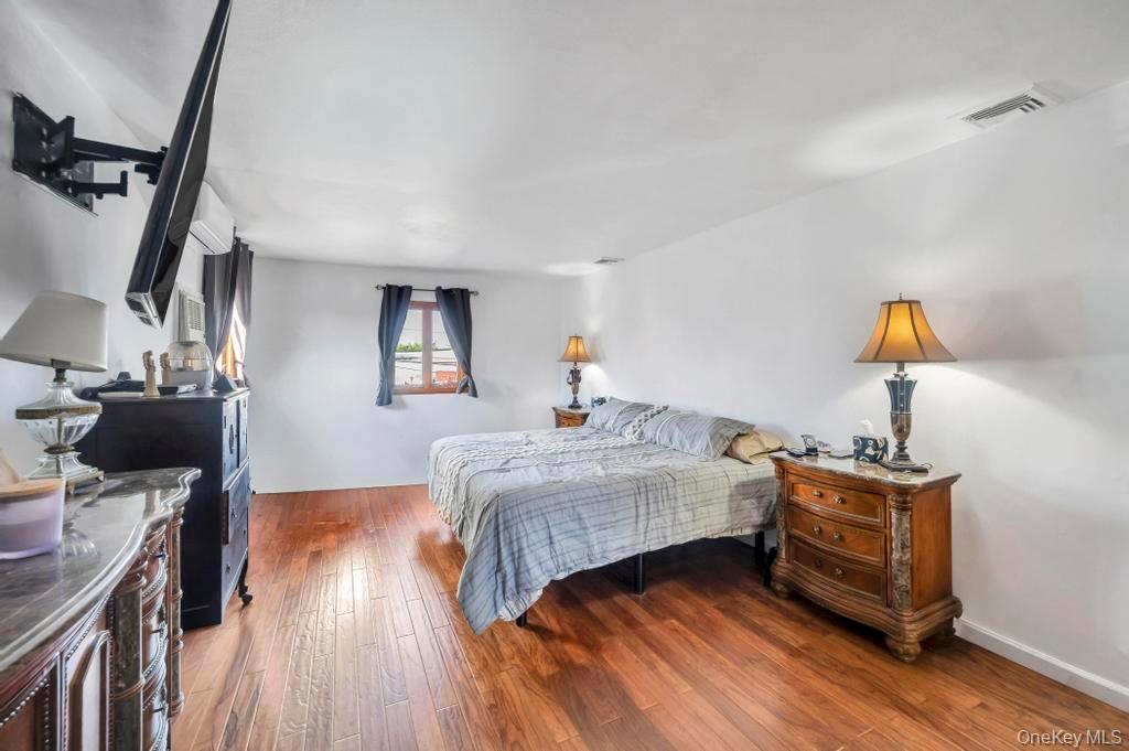 #19 photo, 18 Elmira Street, Deer Park , NY 11729