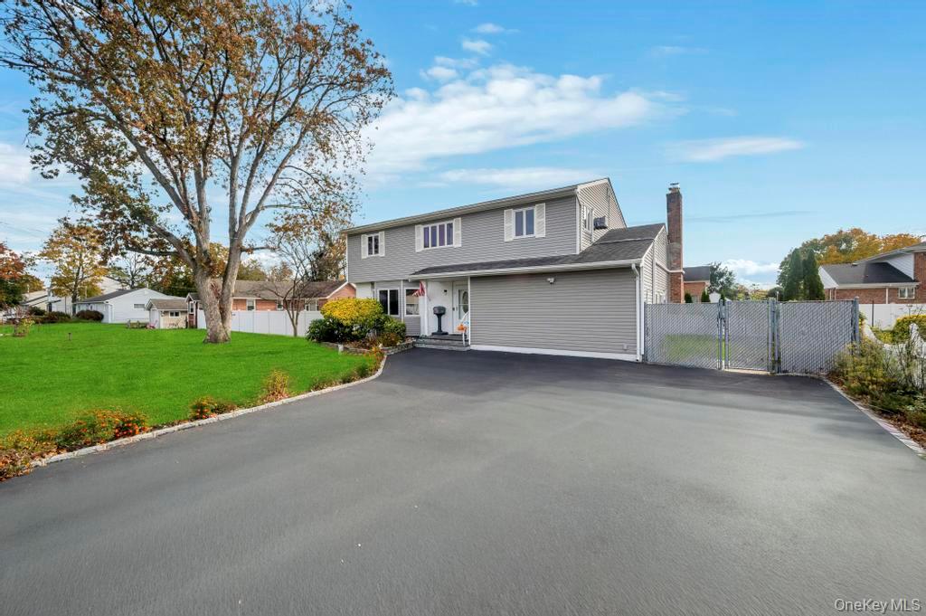 #3 photo, 18 Elmira Street, Deer Park , NY 11729