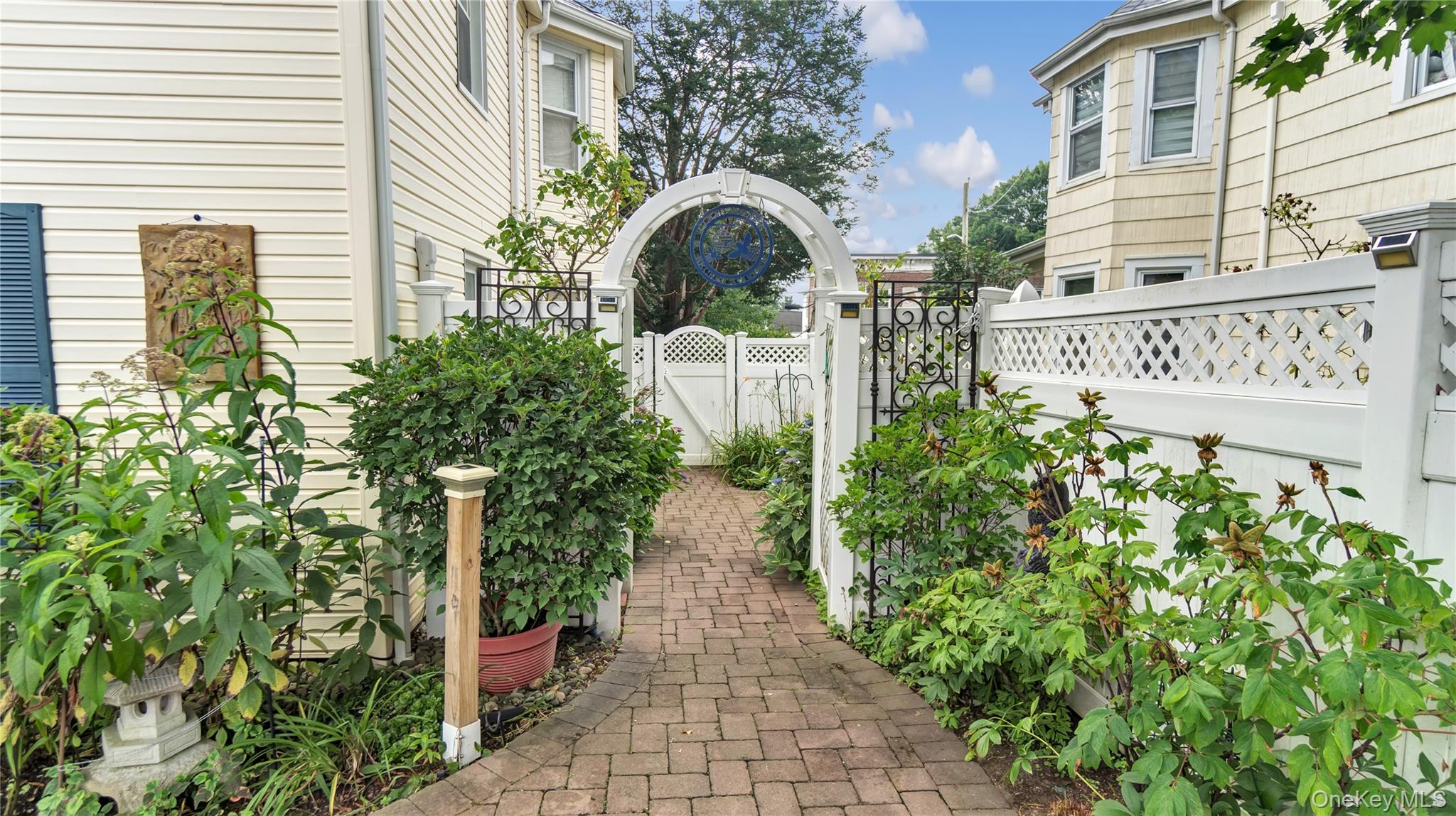 #7 photo, 16 Clement Street, Glen Cove , NY 11542