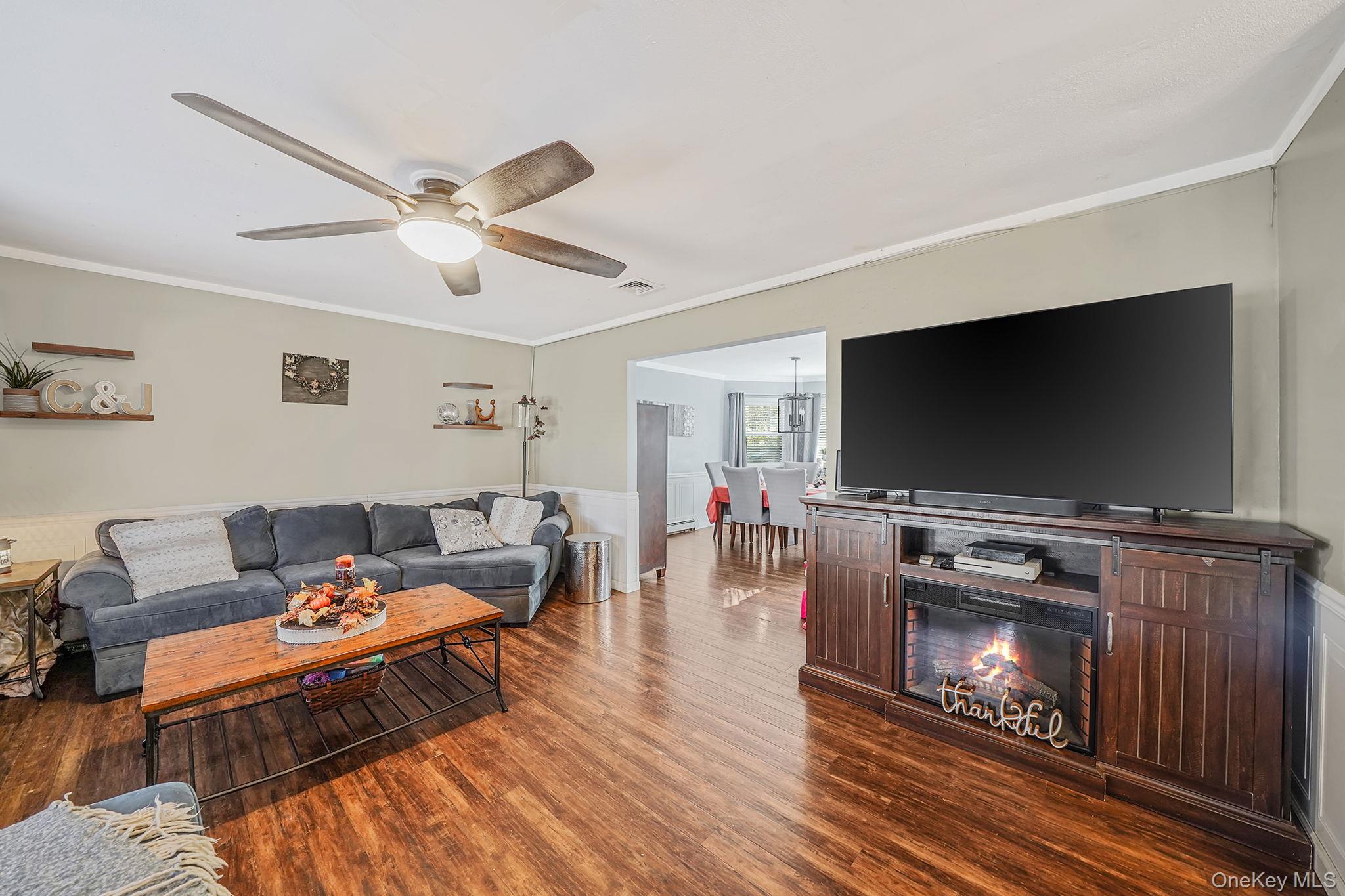 #5 photo, 18 Ashford Drive, Ridge , NY 11961