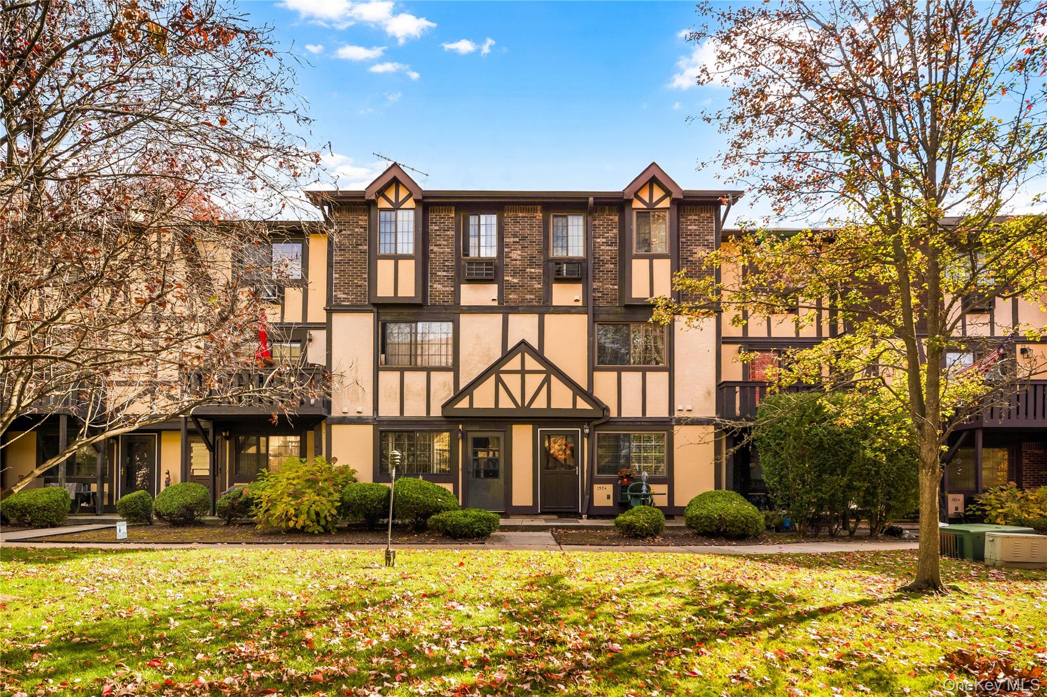 #1 photo, 155A Devon Loop, Staten Island , NY 10314