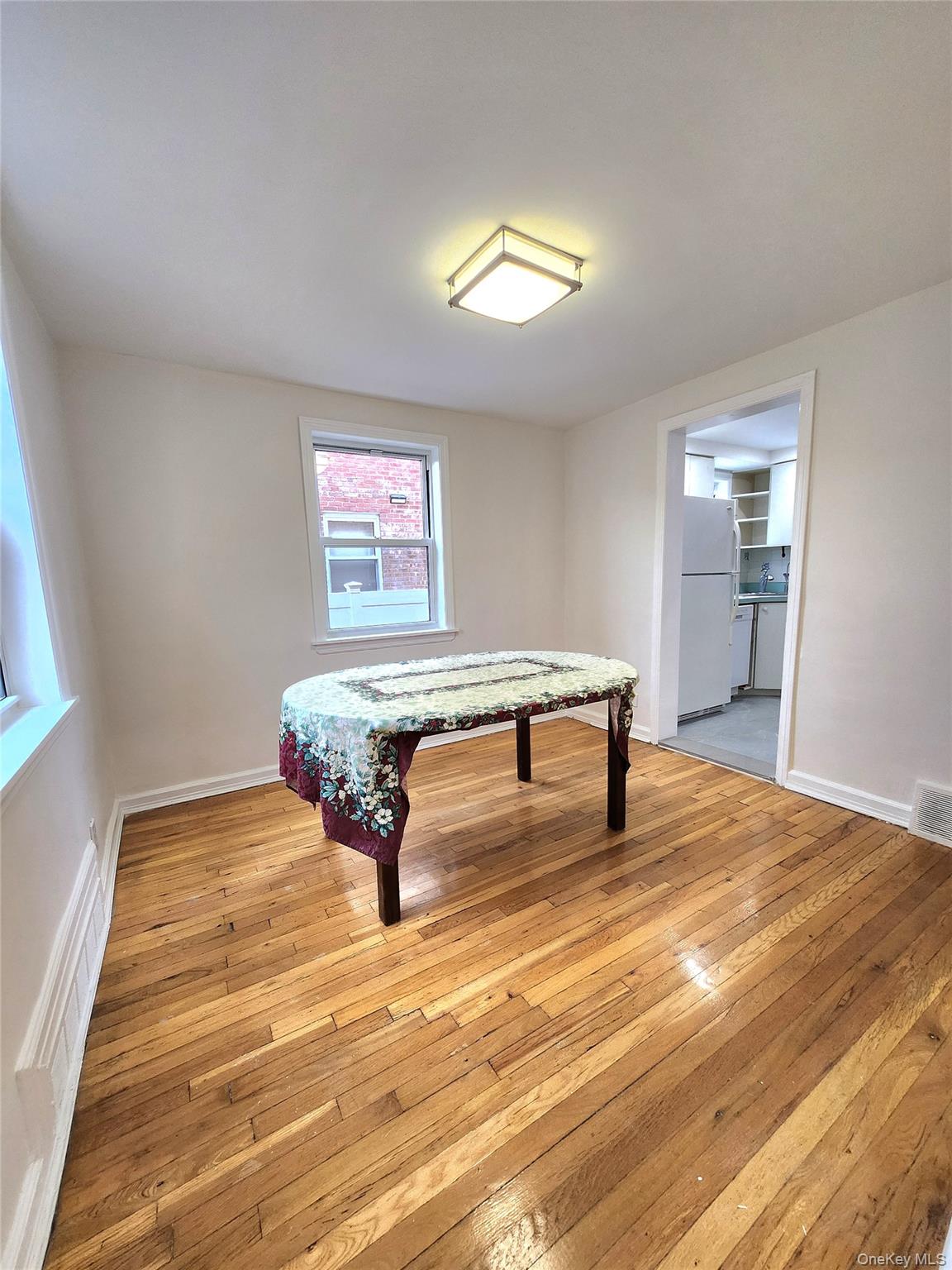 #9 photo, 306 Beebe Road, Mineola , NY 11501