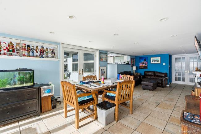 #18 photo, 49 S Bay Avenue, Amityville , NY 11701