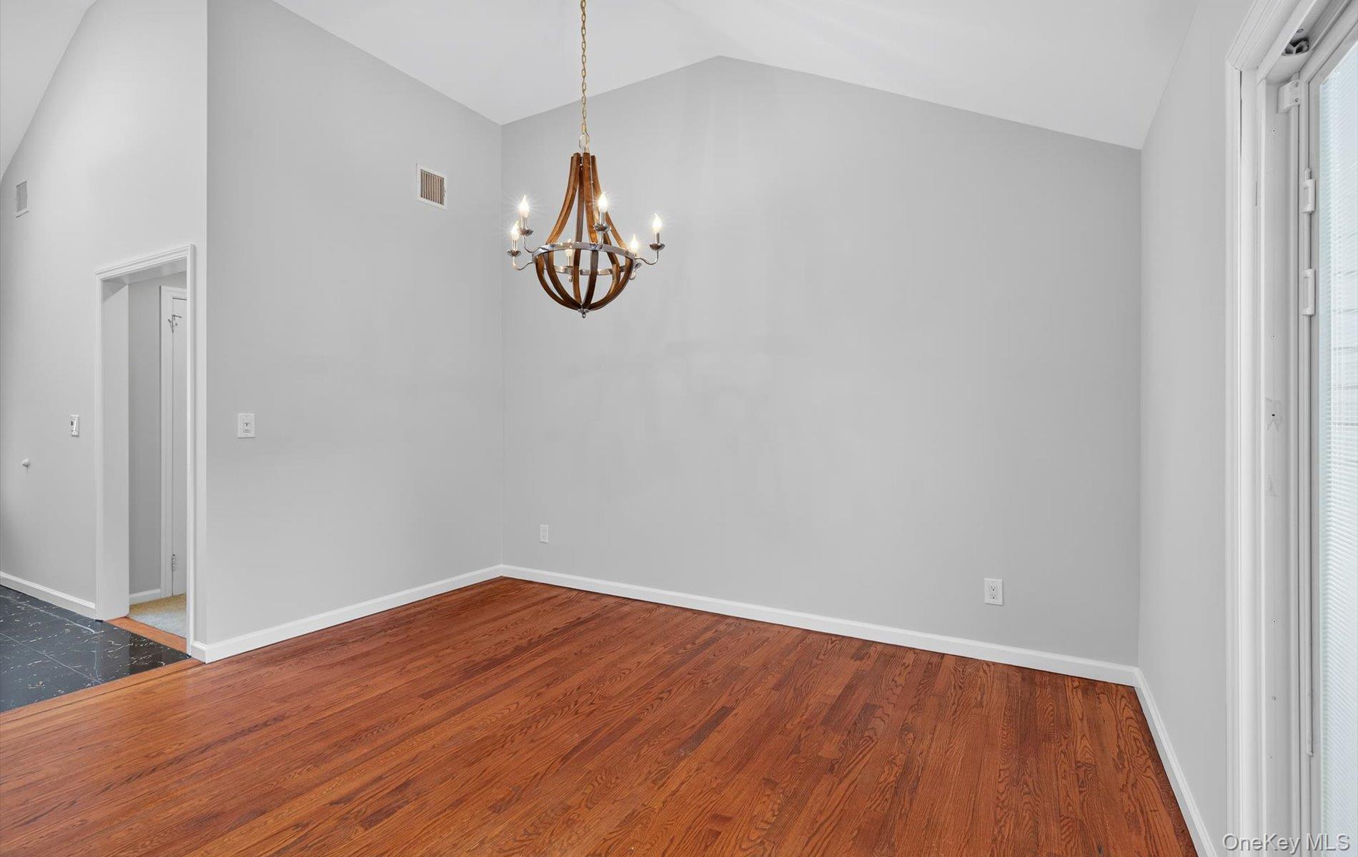 #11 photo, 44 Keeler Avenue, Merrick , NY 11566