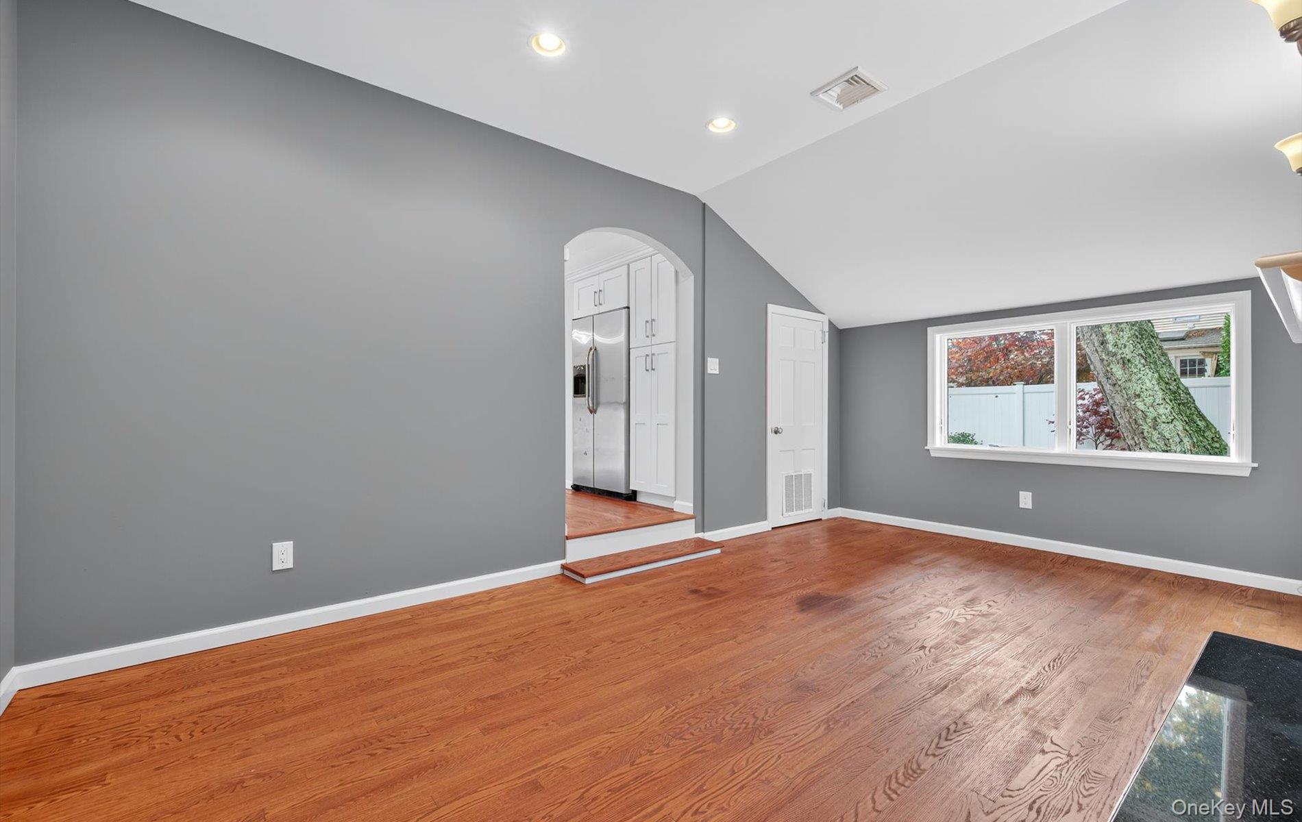 #17 photo, 44 Keeler Avenue, Merrick , NY 11566