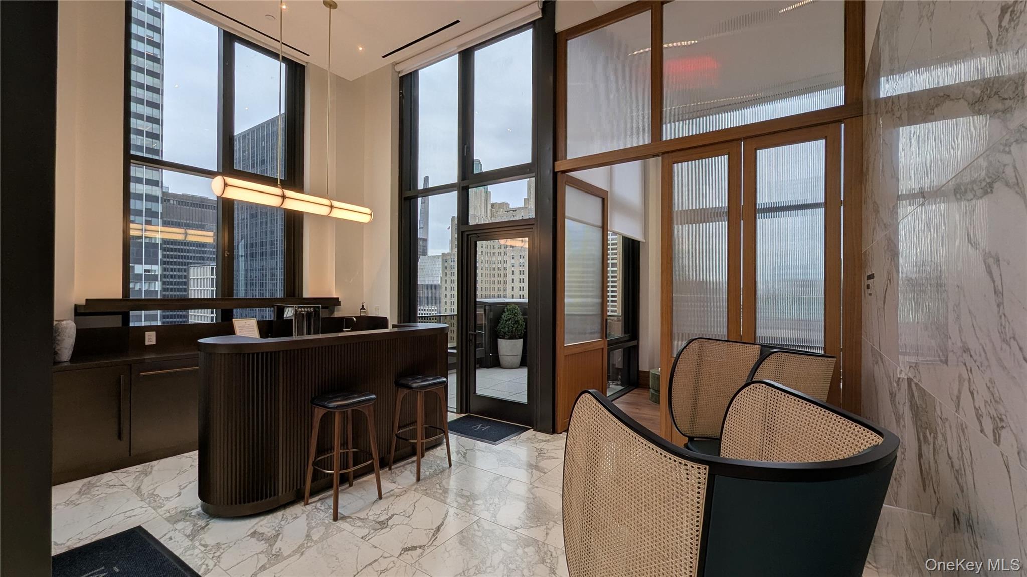 #10 photo, 135 E 47th Street, New York (Manhattan) , NY 10017