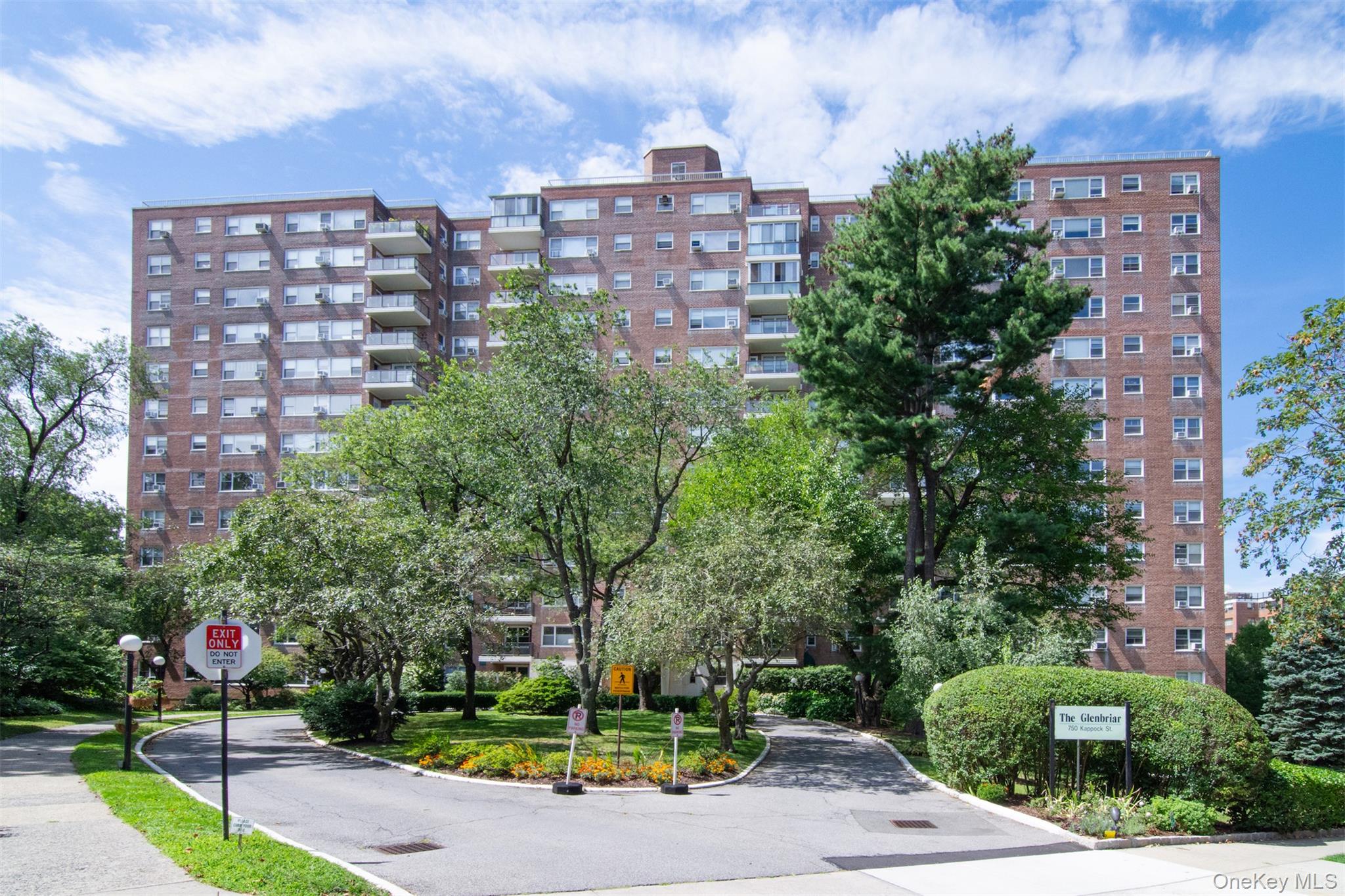 #16 photo, 750 Kappock Street, Bronx , NY 10463