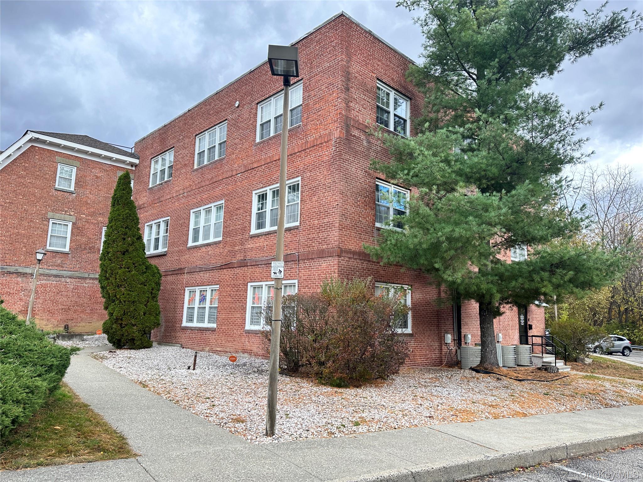 #6 photo, 2 Stowe Road, Peekskill , NY 10566