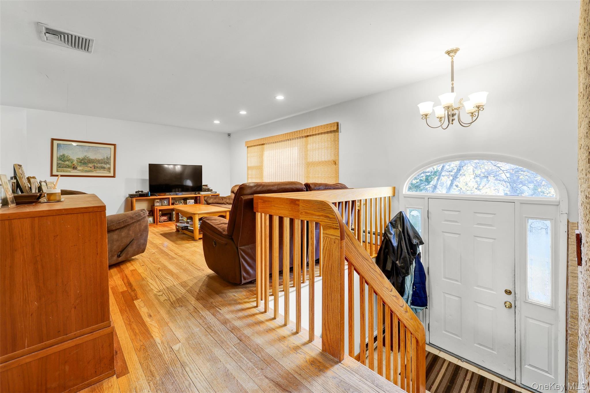 #4 photo, 29 Strathmore Drive, New City , NY 10956