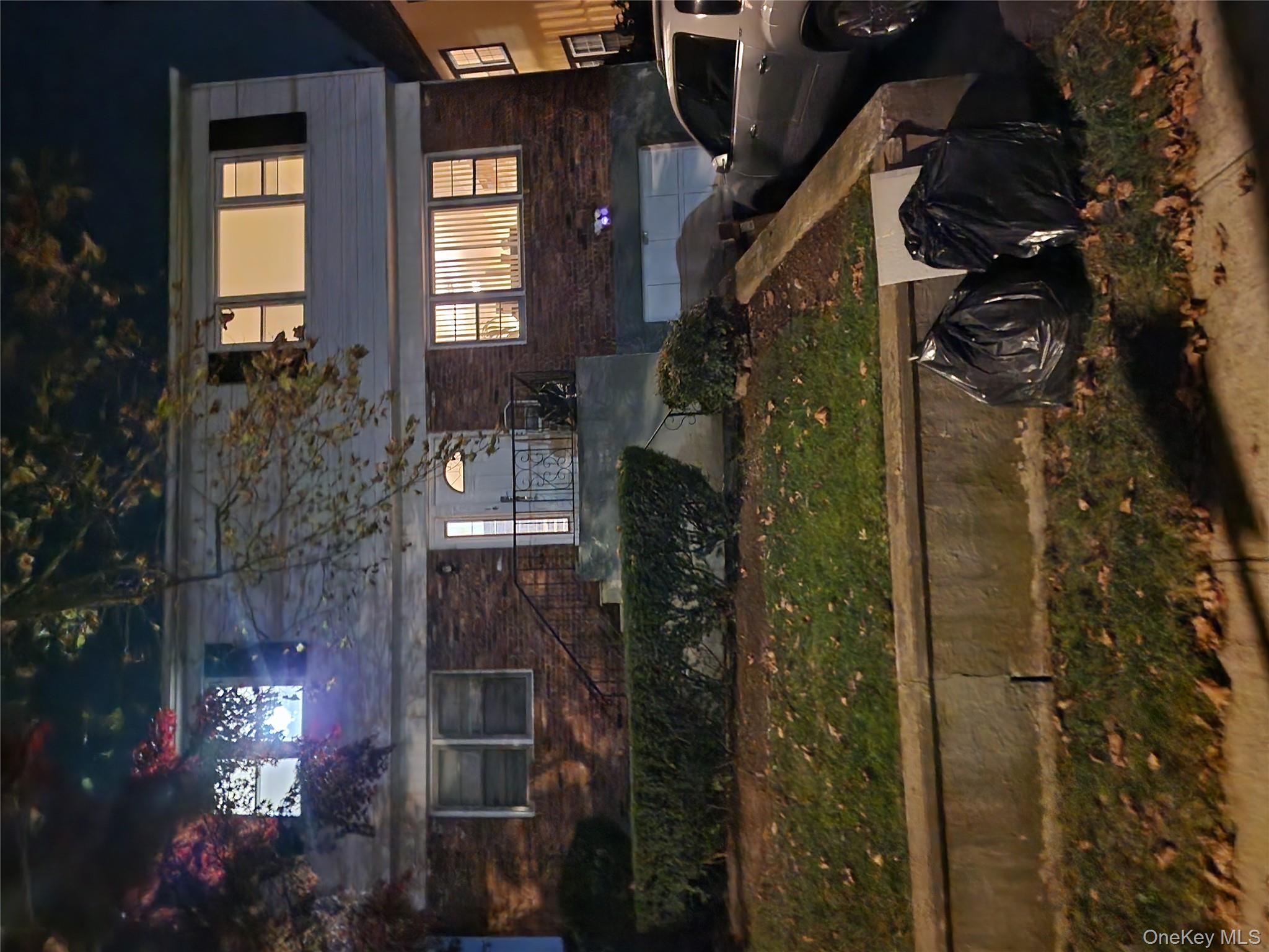 #1 photo, 166 Hillcrest Road, Mount Vernon , NY 10552