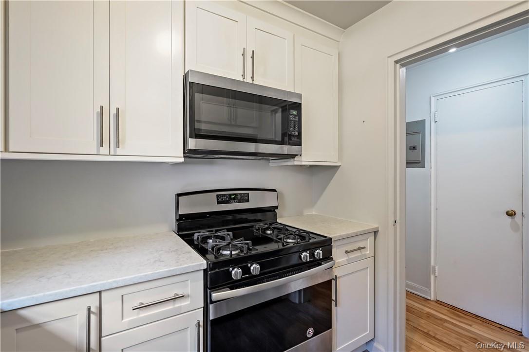 #4 photo, 330 S Broadway, Tarrytown , NY 10591