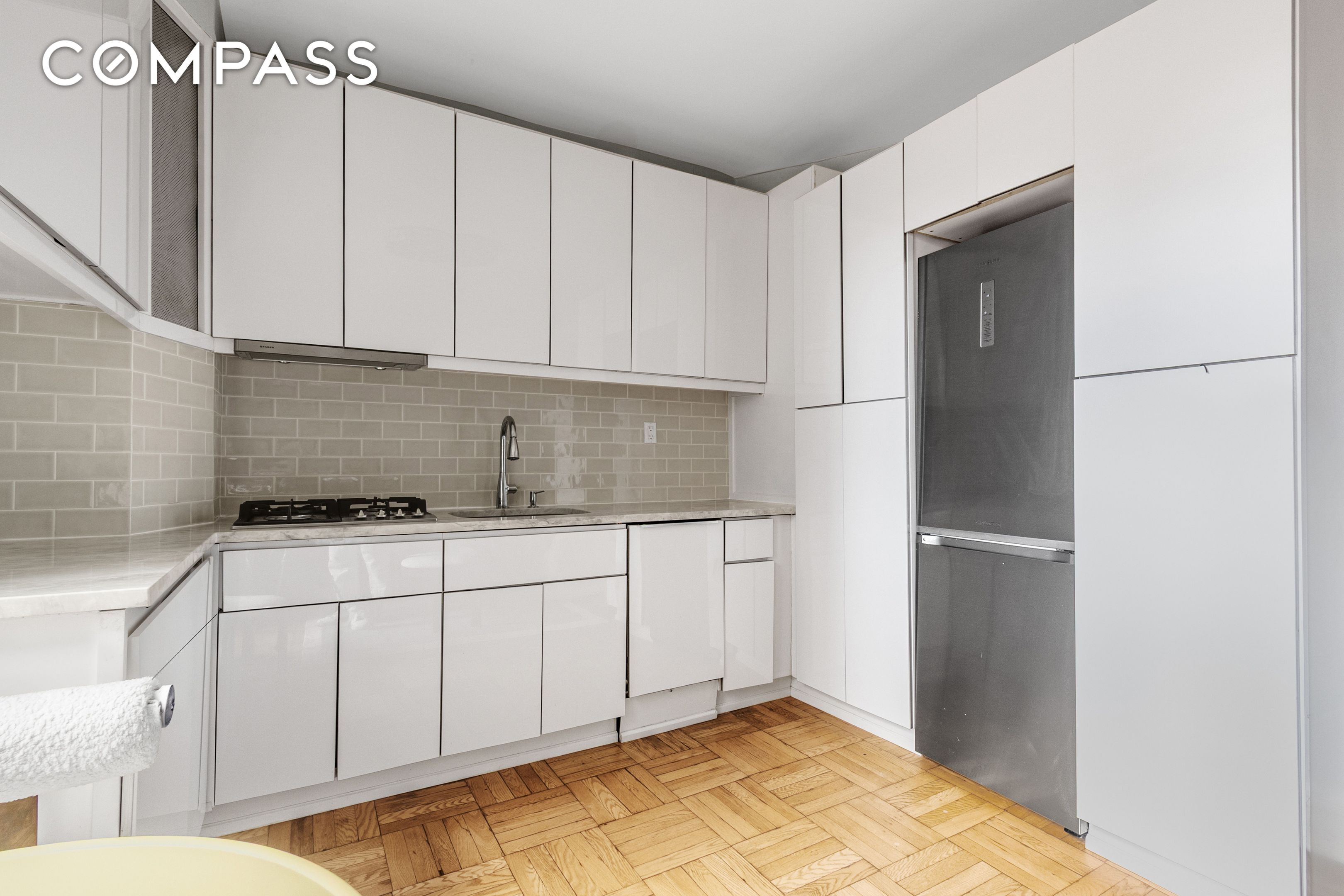 #6 photo, 295 W 11th Street, West Village , NY 10014