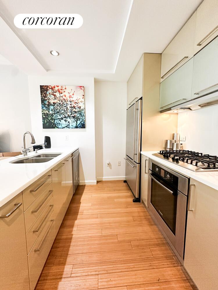 #3 photo, Long Island City, Long Island City , NY 11101