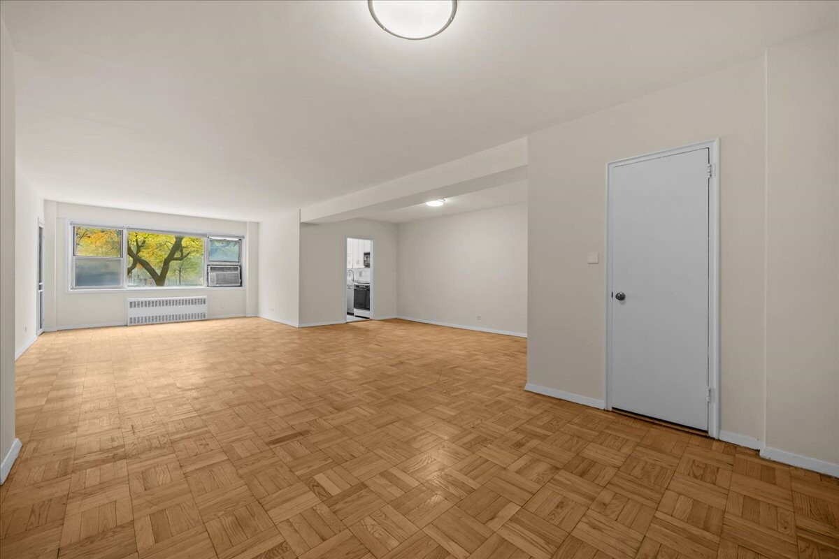 #3 photo, 750 KAPPOCK Street, Spuyten Duyvil , NY 10463