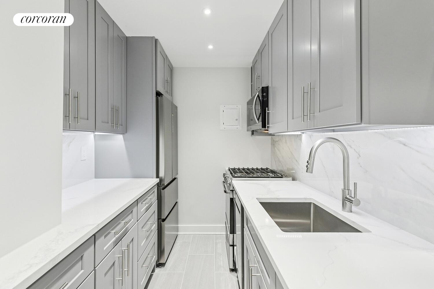 #5 photo, New York City, Midtown , NY 10019