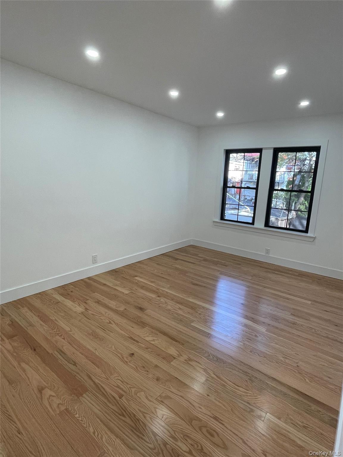 #16 photo, 1033 E 52nd Street, Brooklyn , NY 11234
