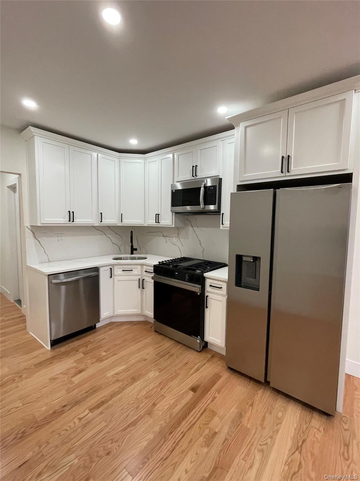 #5 photo, 1033 E 52nd Street, Brooklyn , NY 11234