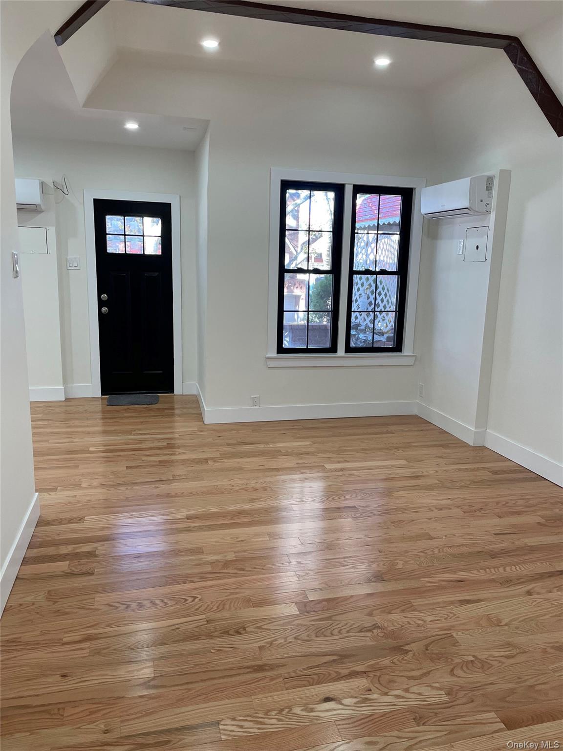 #7 photo, 1033 E 52nd Street, Brooklyn , NY 11234