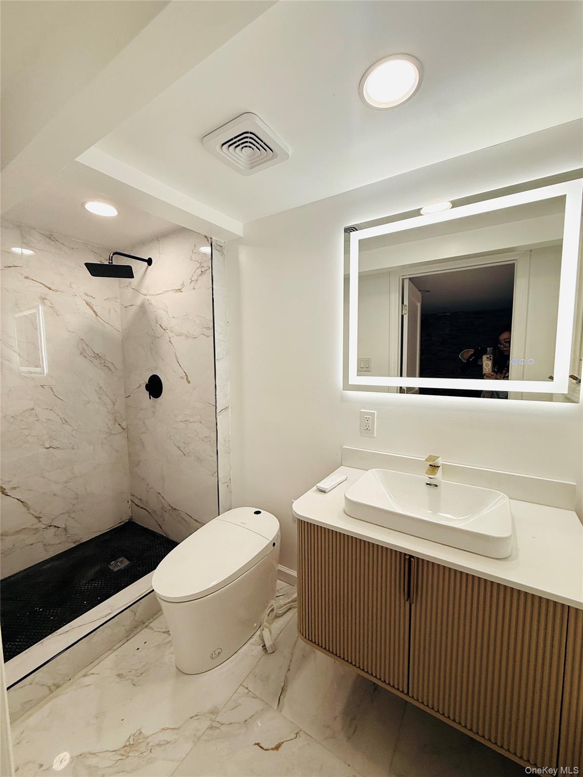 #19 photo, 65 Mellow Ln, Jericho , NY 11753