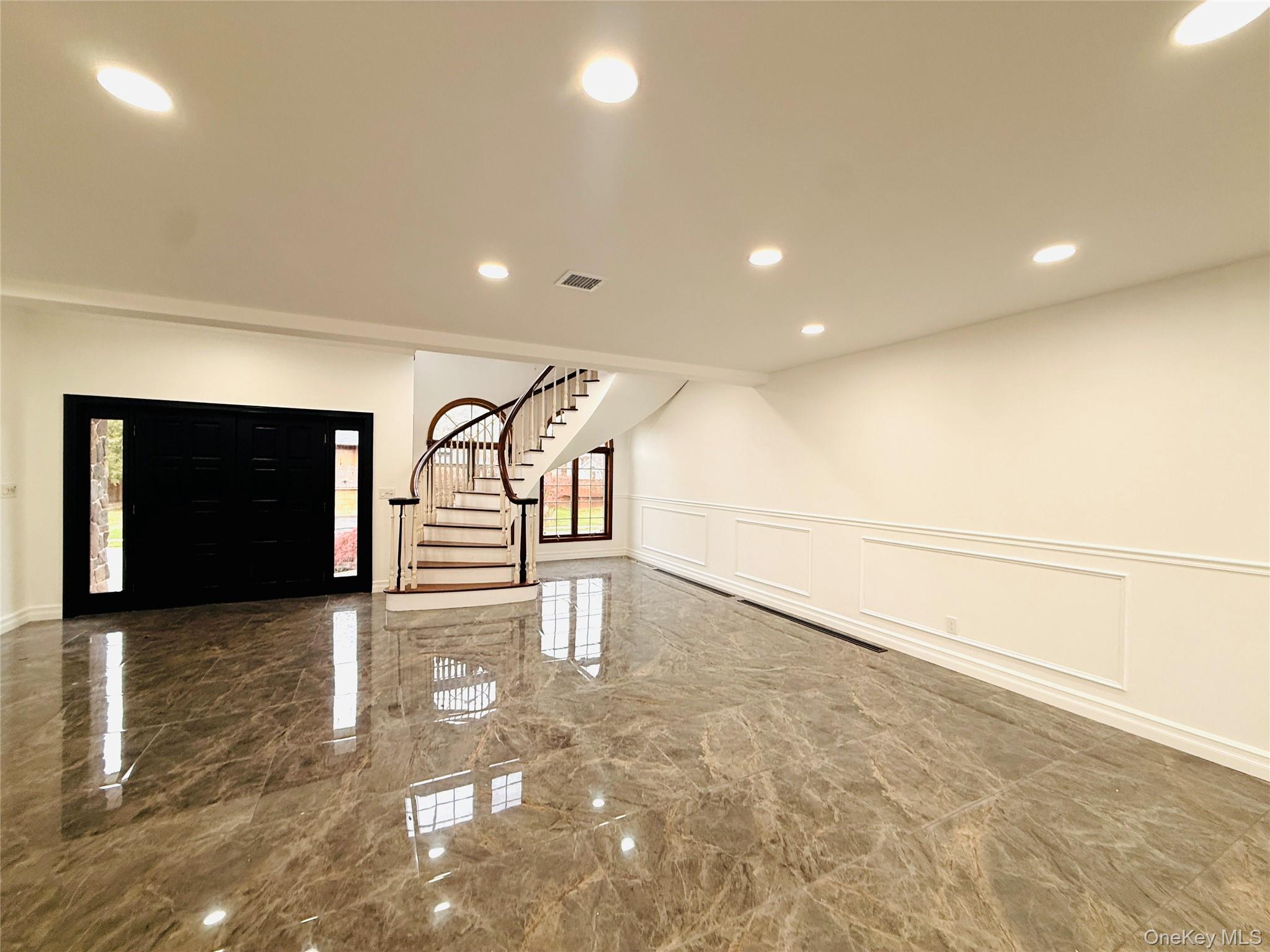 #8 photo, 65 Mellow Ln, Jericho , NY 11753