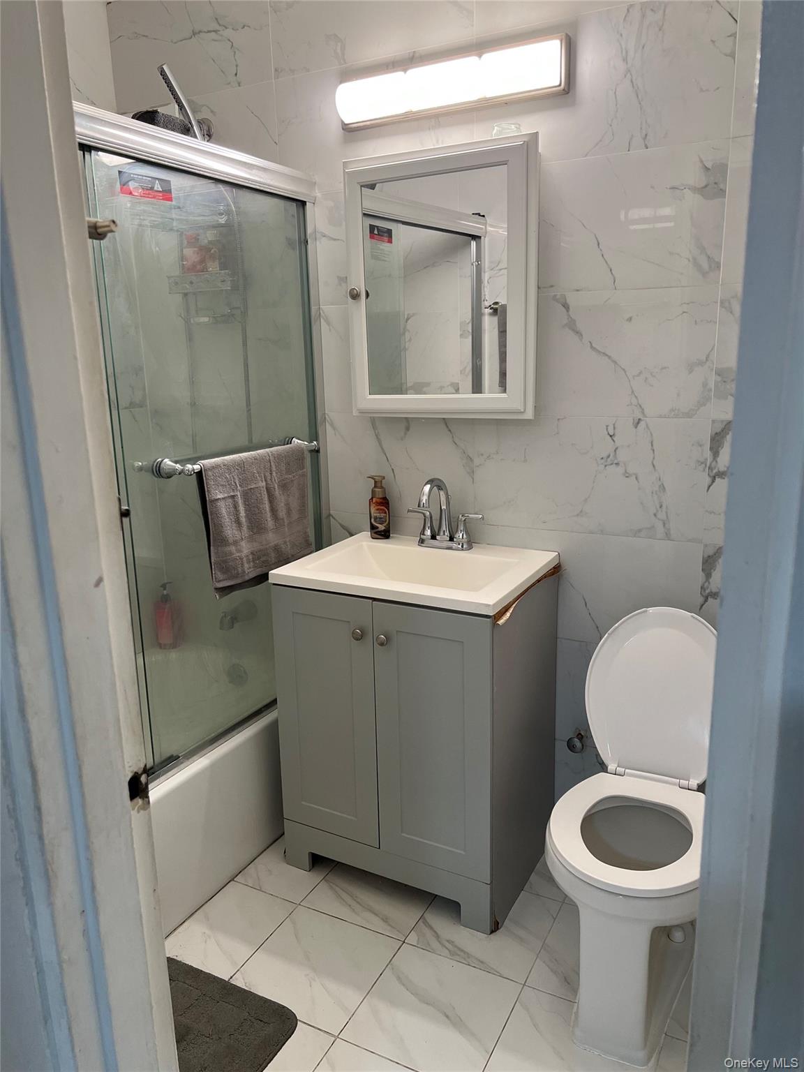 #13 photo, 94-10 59th Avenue, Elmhurst , NY 11373