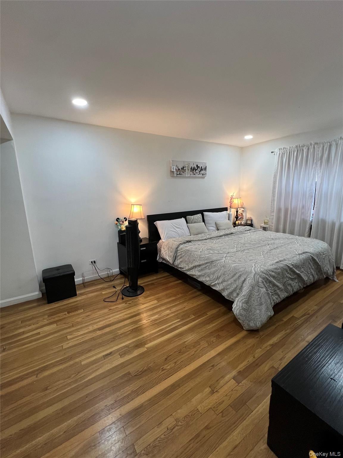 #15 photo, 94-10 59th Avenue, Elmhurst , NY 11373