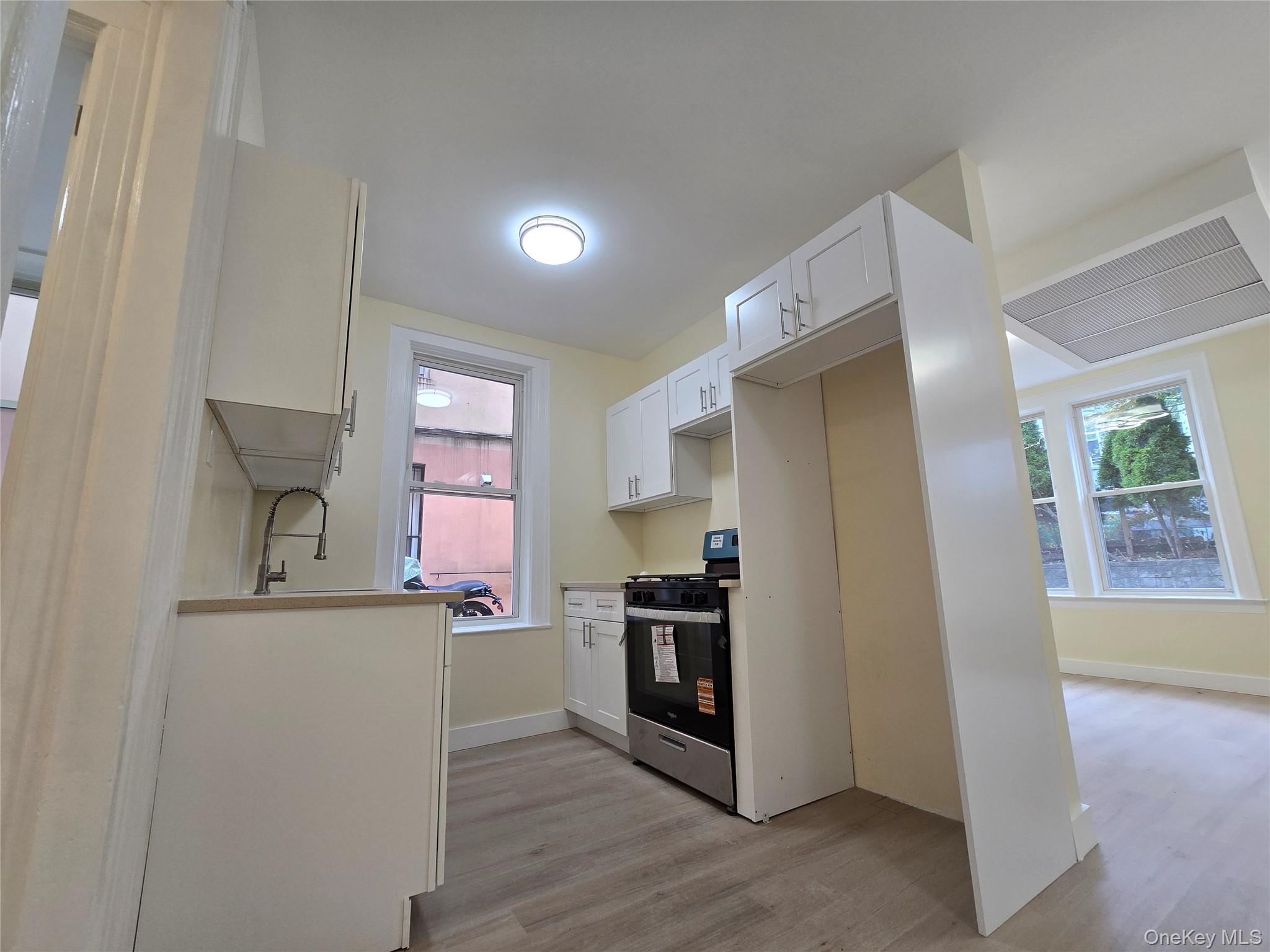 #3 photo, 3264 45th Street, Astoria , NY 11103