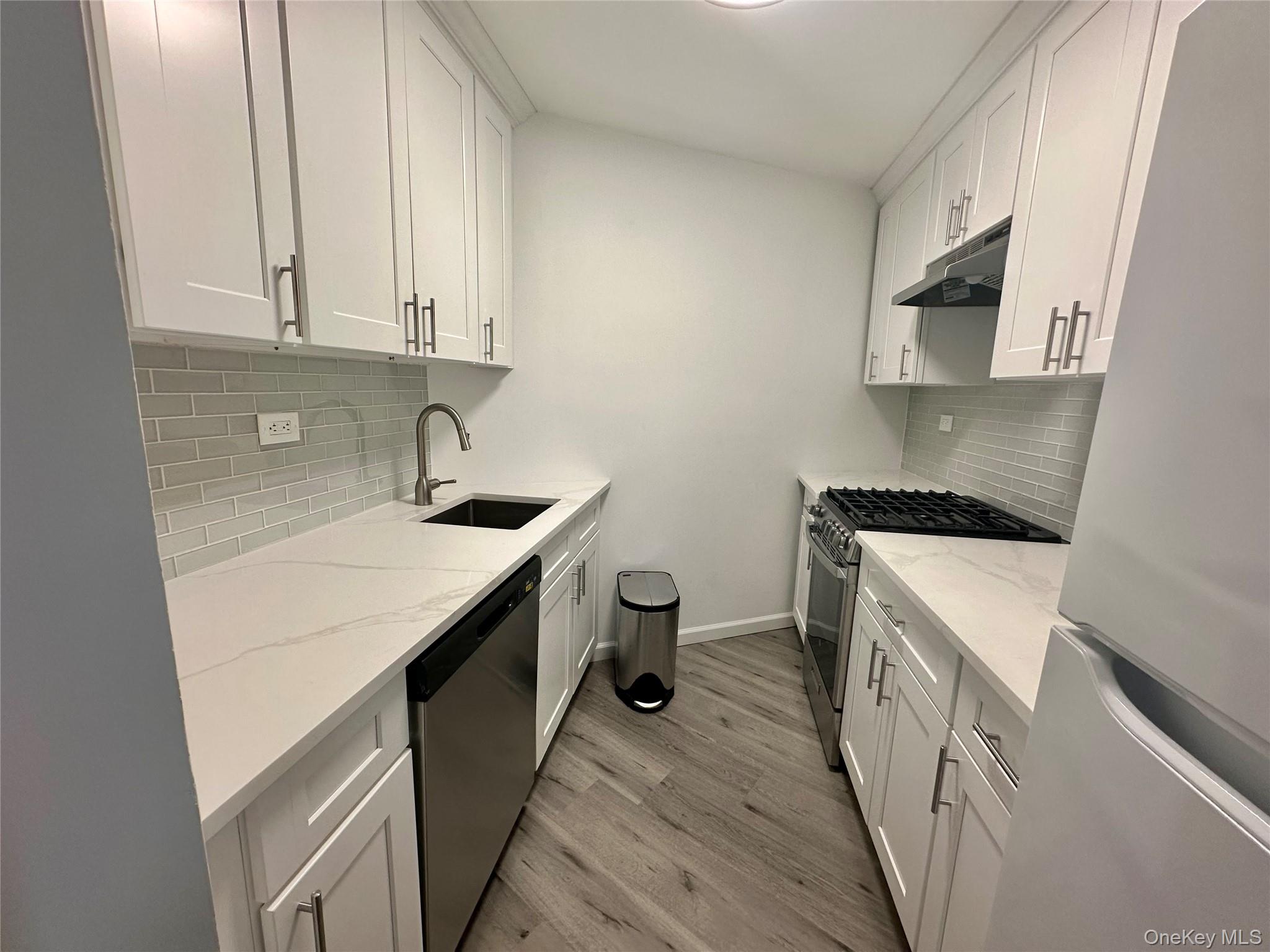 #1 photo, 2 BAY CLUB Drive, Bayside , NY 11360