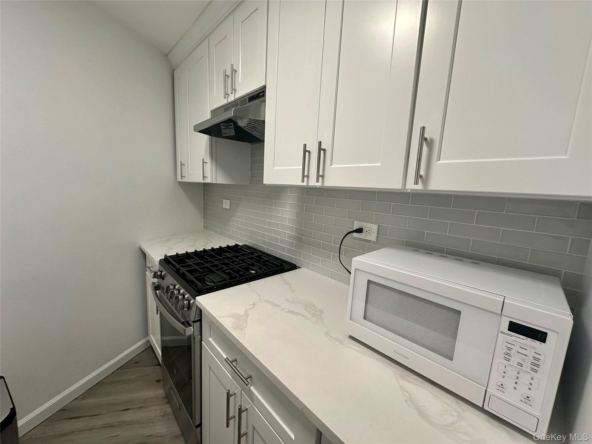 #4 photo, 2 BAY CLUB Drive, Bayside , NY 11360