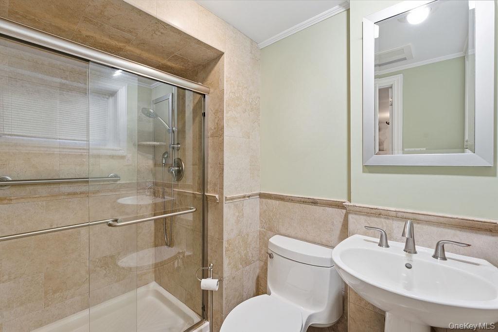 #11 photo, 29 Lehigh Lane, Hicksville , NY 11801