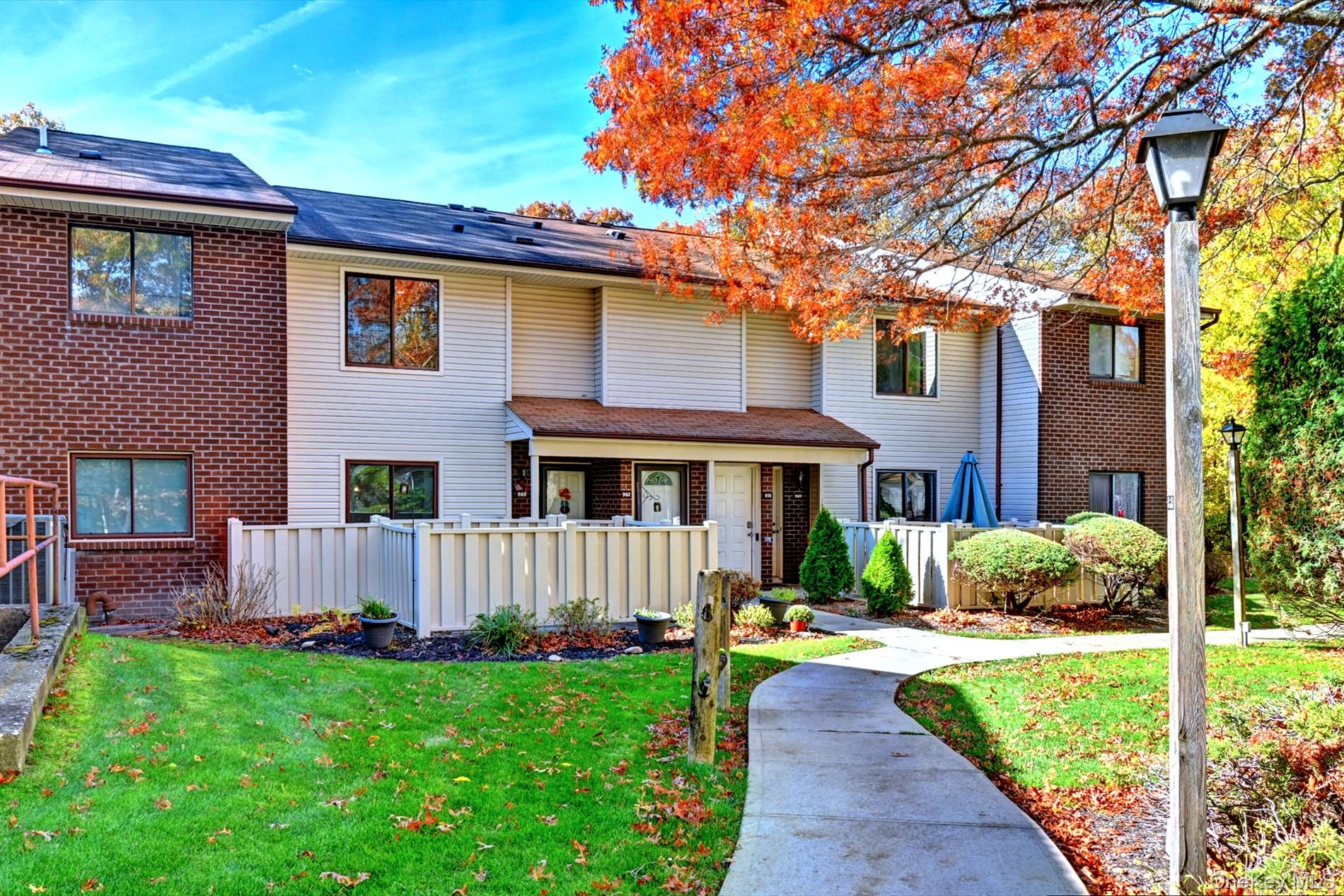 #1 photo, 967 Skyline Drive, Coram , NY 11727