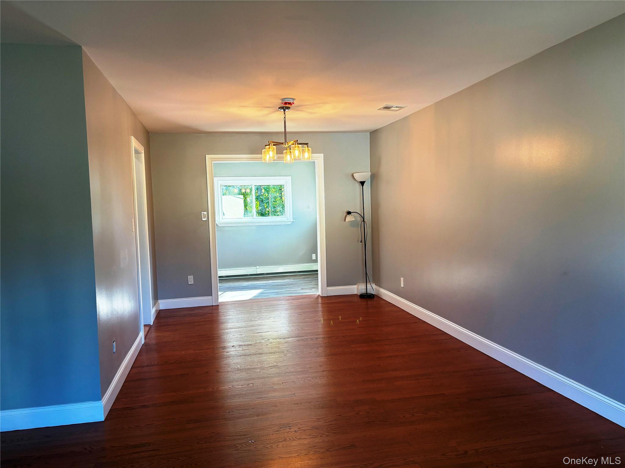 #7 photo, 364 W 2nd Street, West Islip , NY 11795