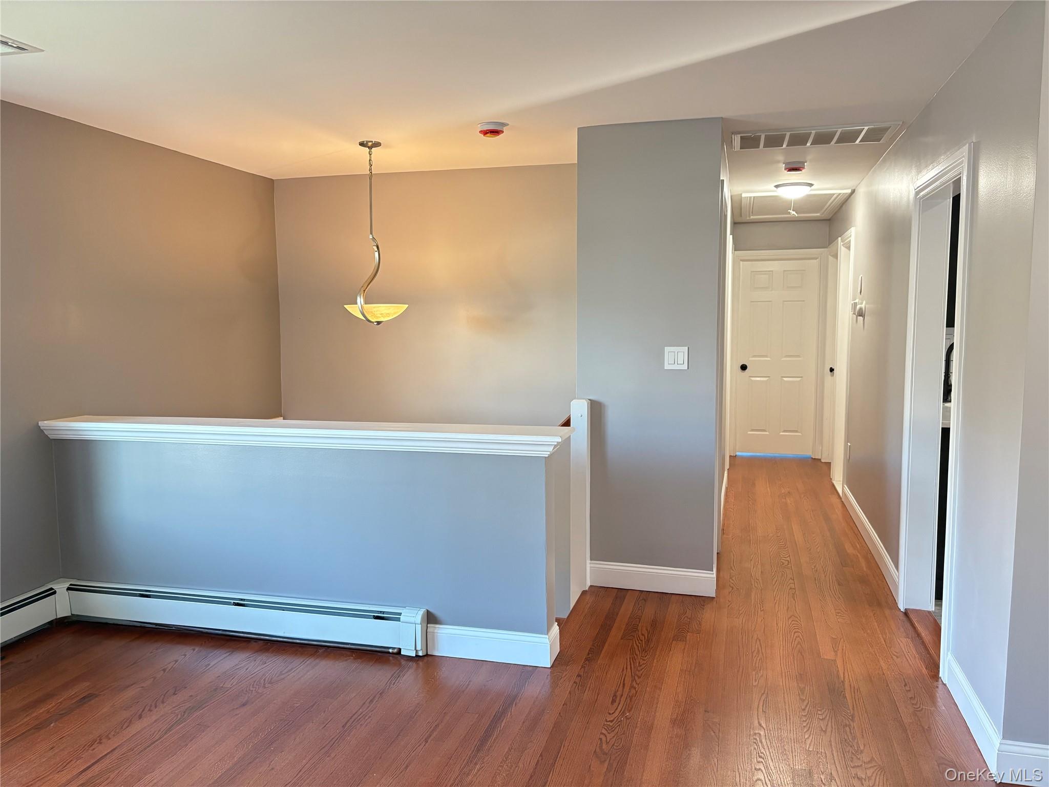 #9 photo, 364 W 2nd Street, West Islip , NY 11795