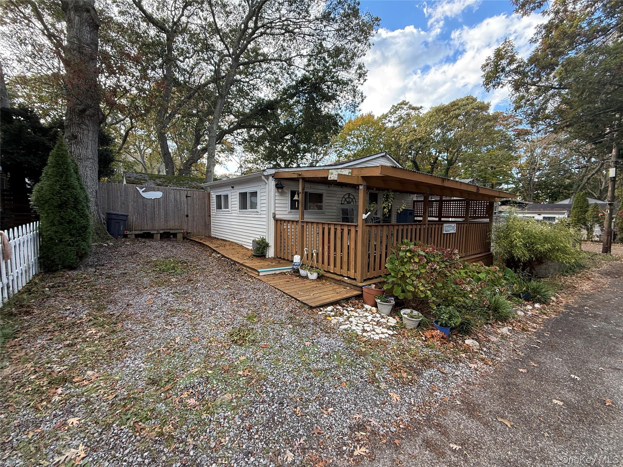 #13 photo, 15 Whalers Path, Baiting Hollow , NY 11933