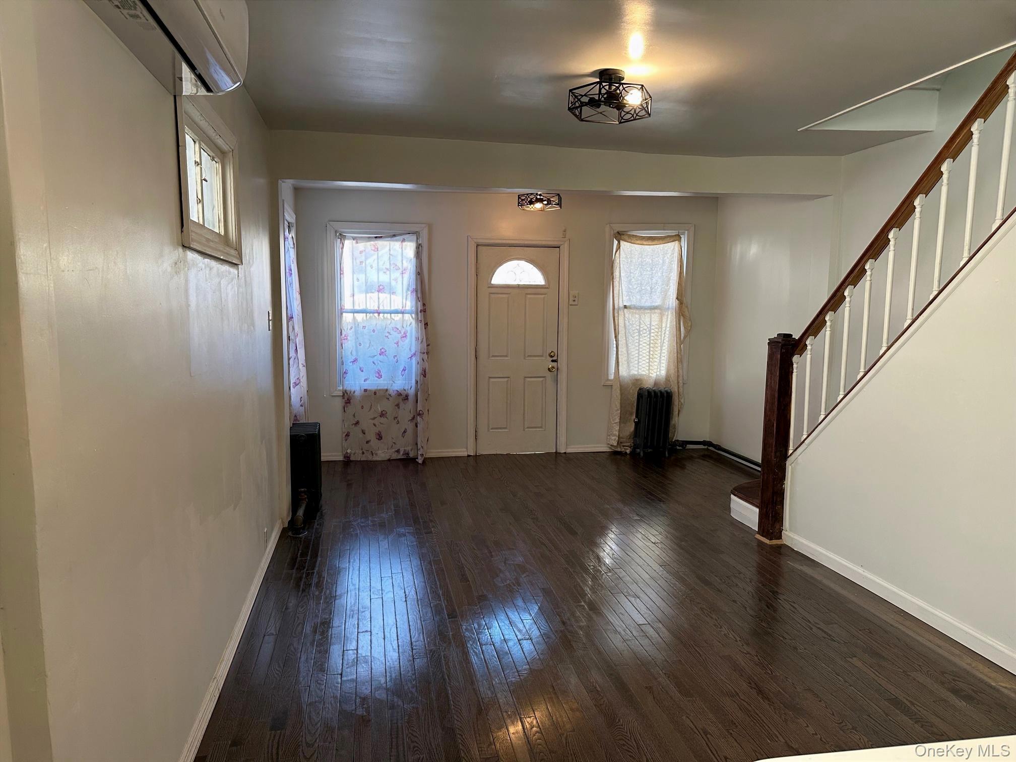 #5 photo, 11650 128th Street, South Ozone Park , NY 11420