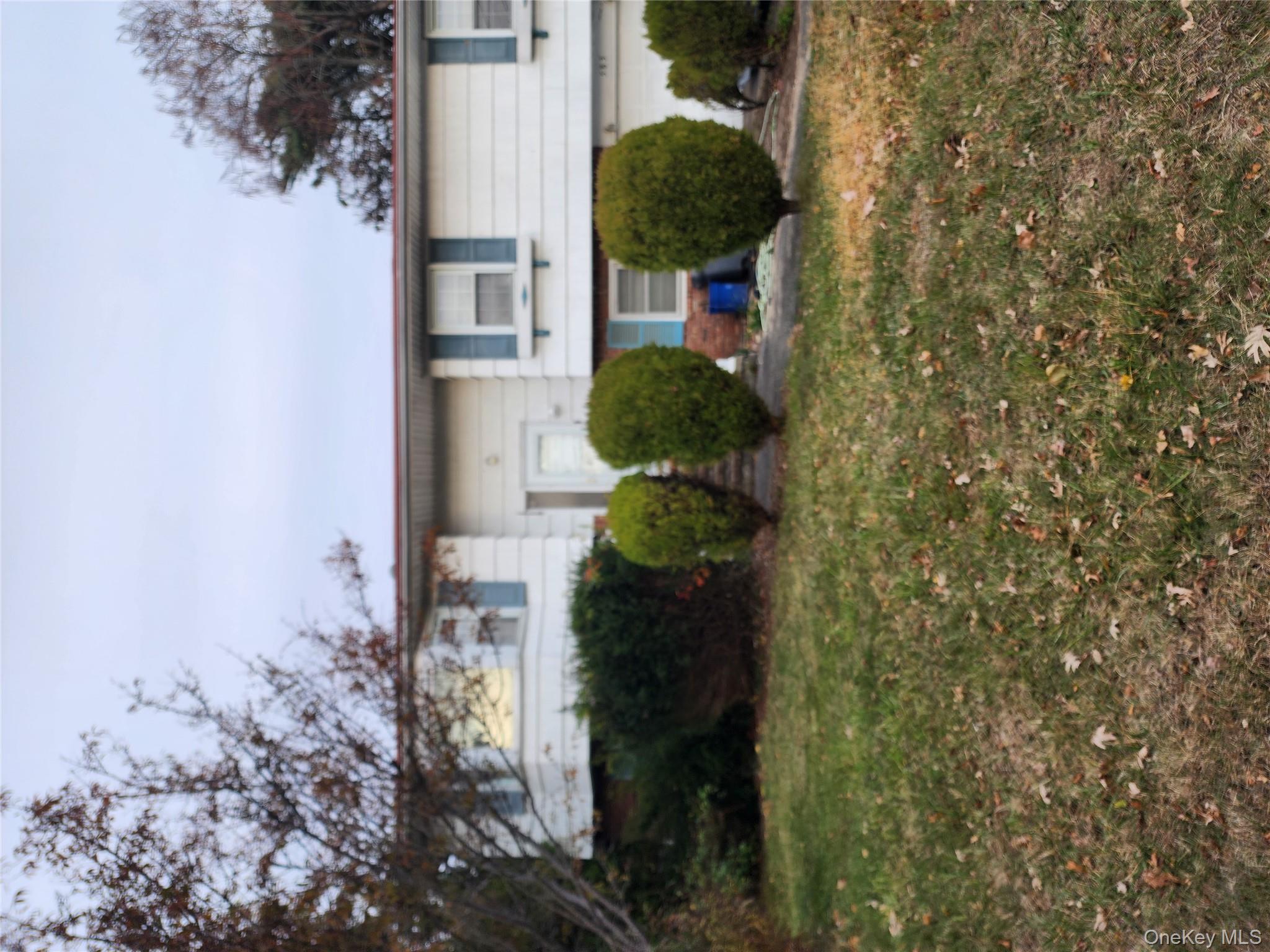 #1 photo, 583 Centerwood Street, West Babylon , NY 11704