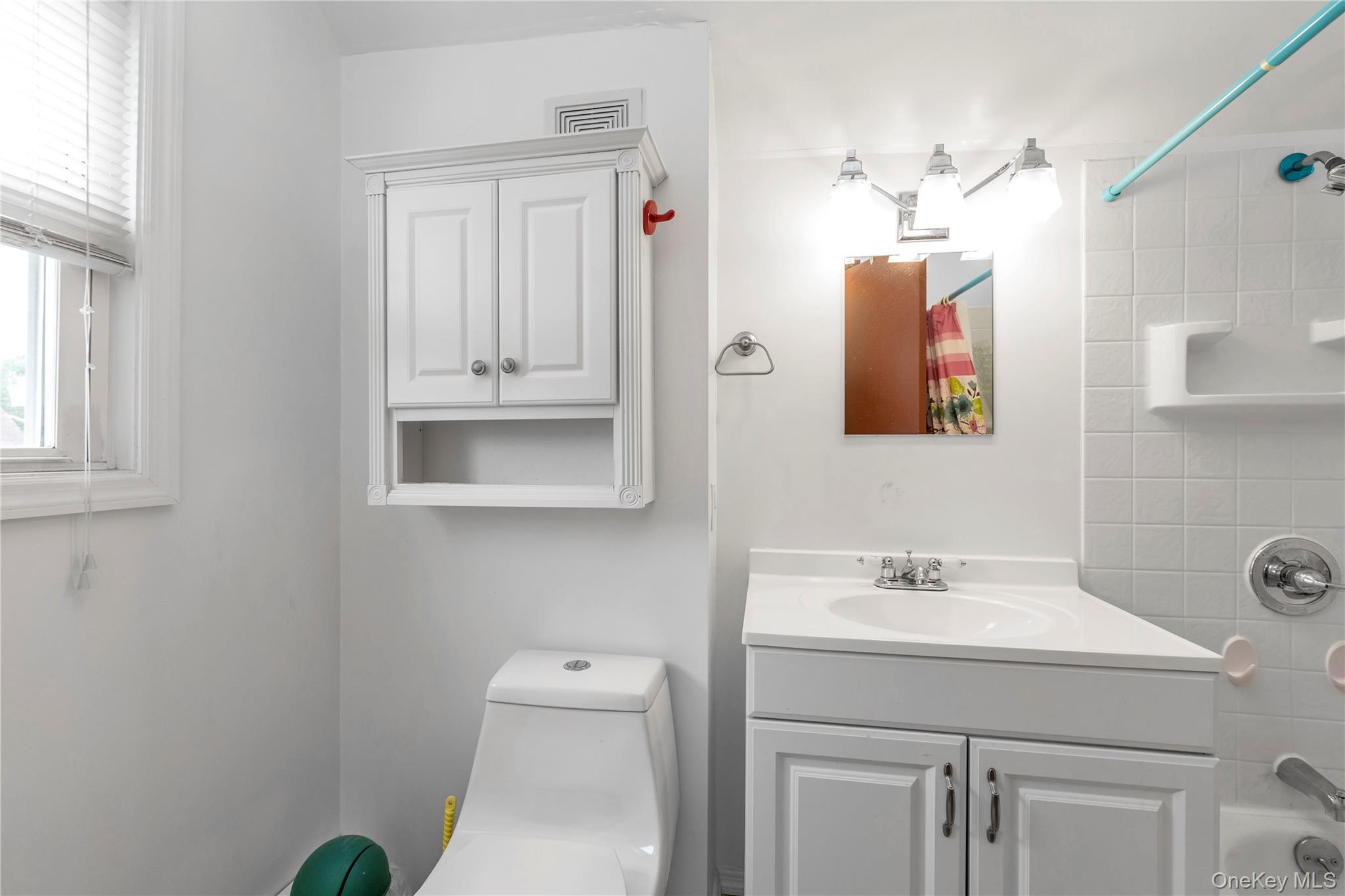 #14 photo, 590 Langley, West Hempstead , NY 11552