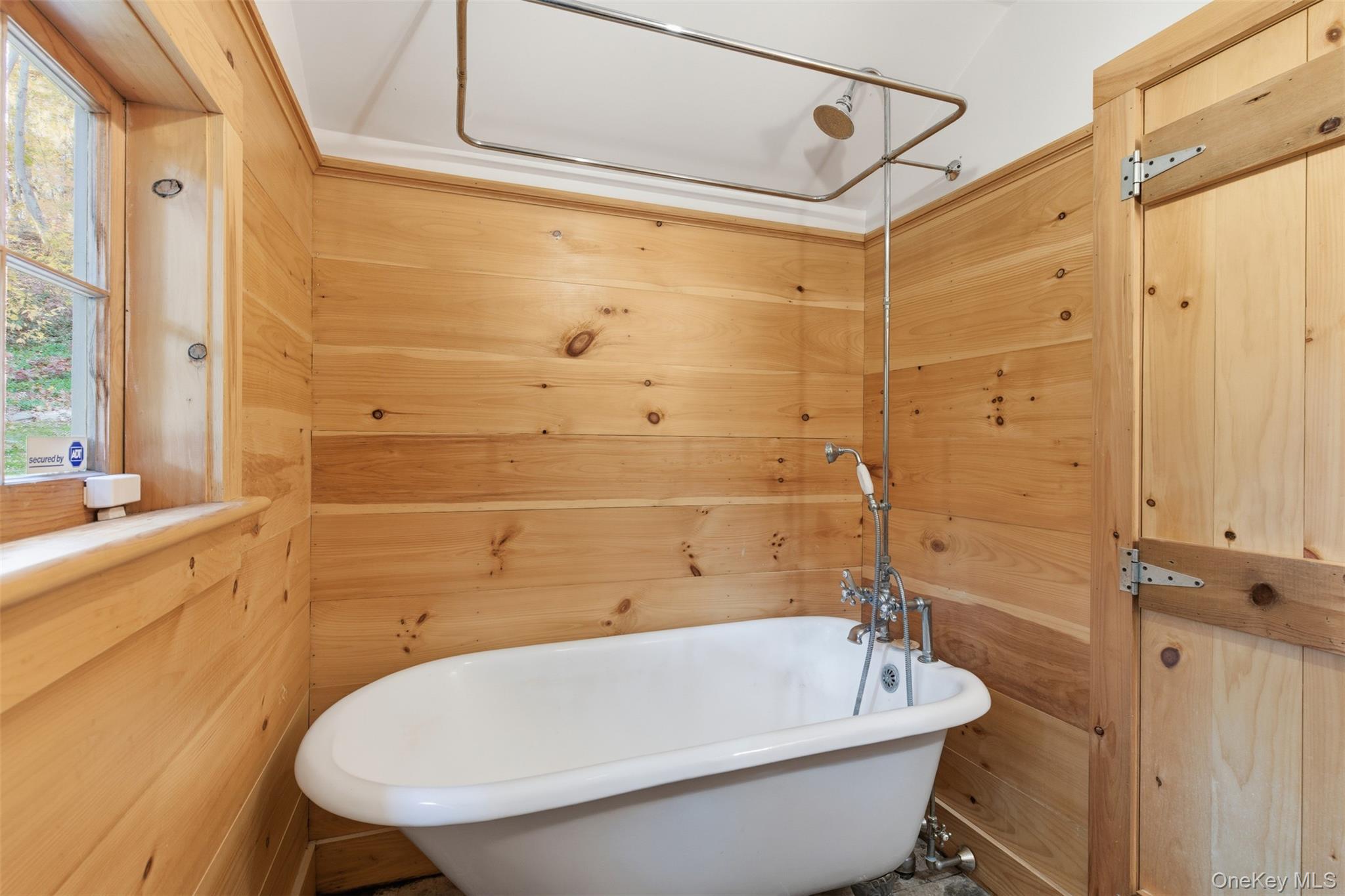 #14 photo, 289 E Main Street, Centerport , NY 11721