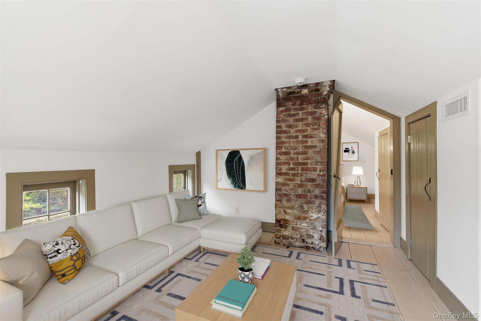 #16 photo, 289 E Main Street, Centerport , NY 11721