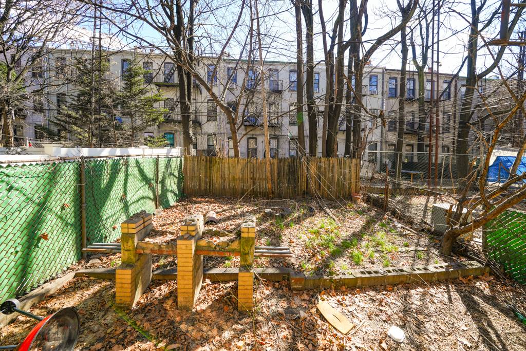 #6 photo, 296 Suydam Street, Bushwick , NY 11237