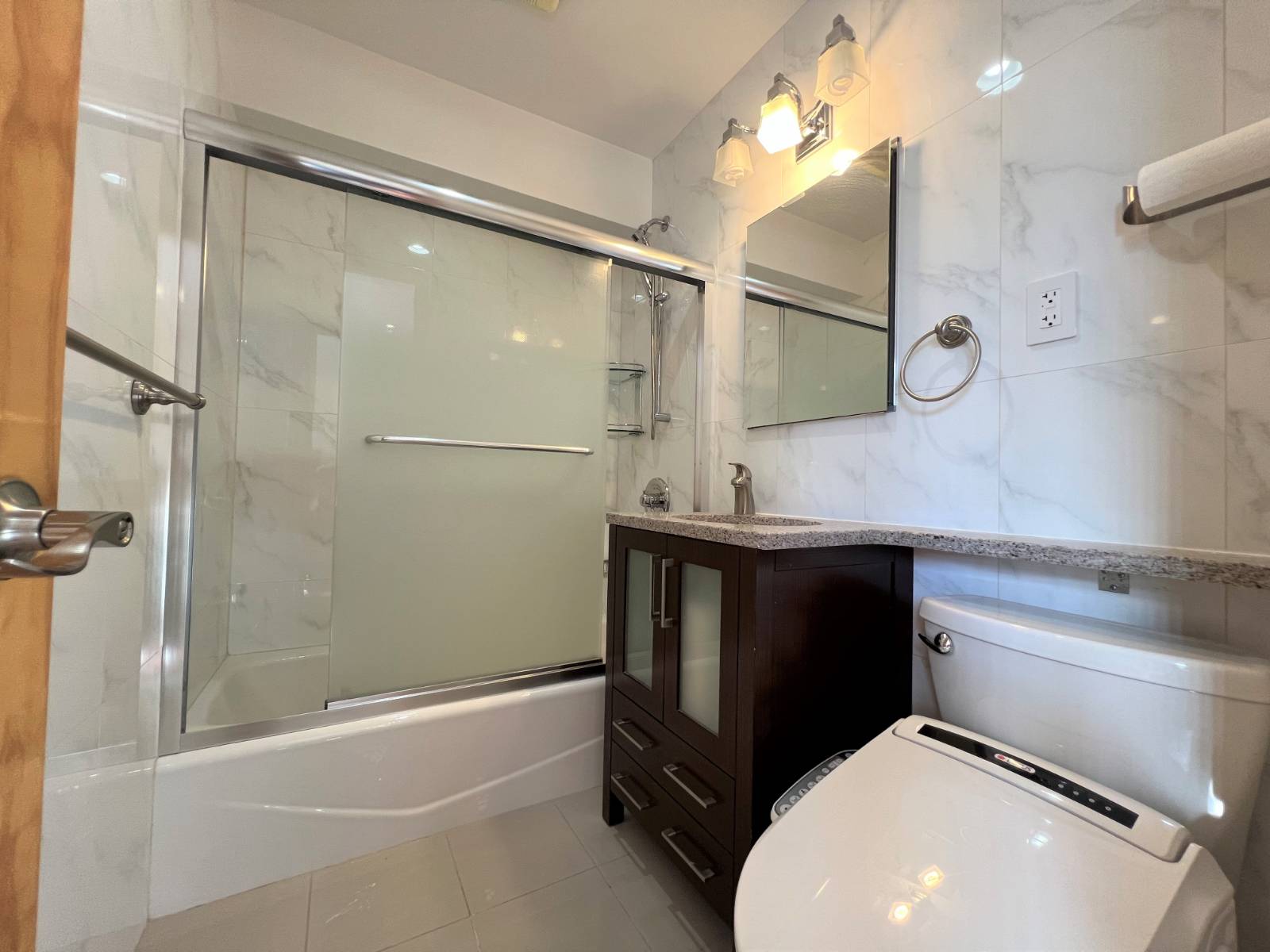 #16 photo, 34-20 Parsons Blvd, #5  E, Flushing , NY 11354