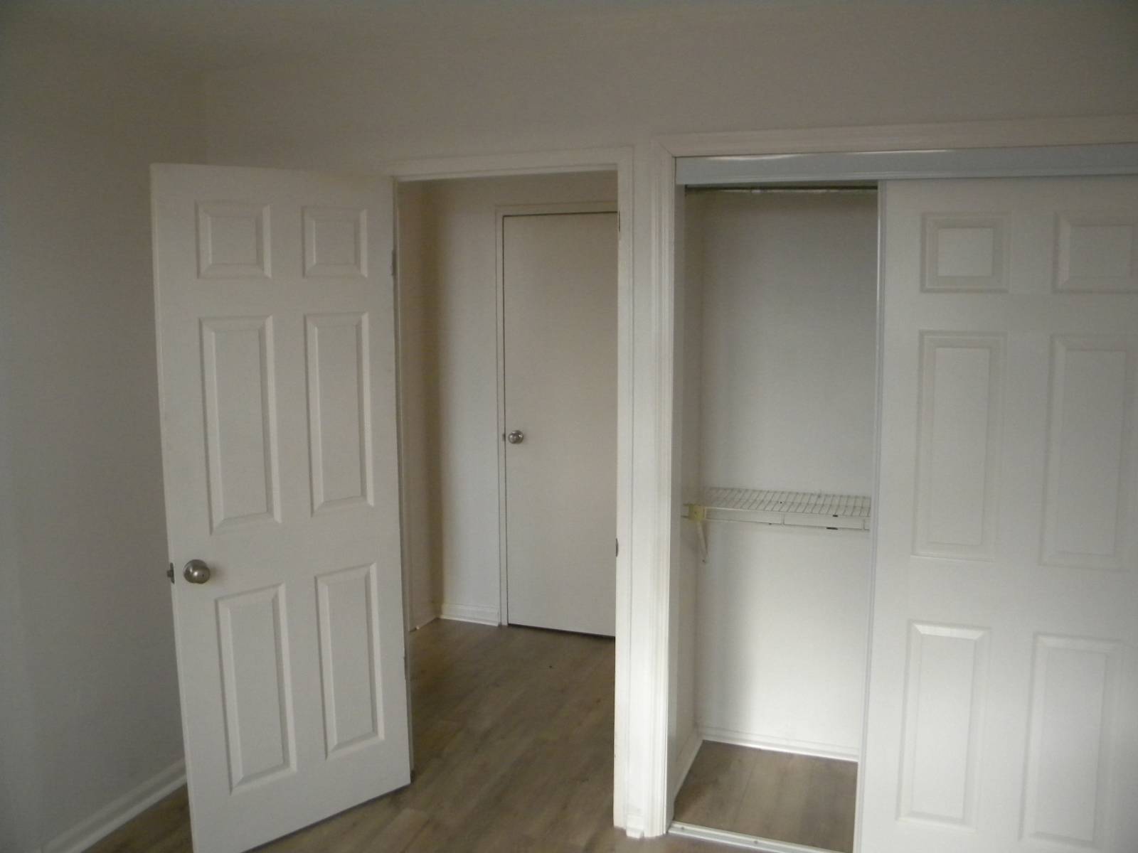 #11 photo, 70-25 Yellowstone,Blvd, #17Q, Forest Hills , NY 11375