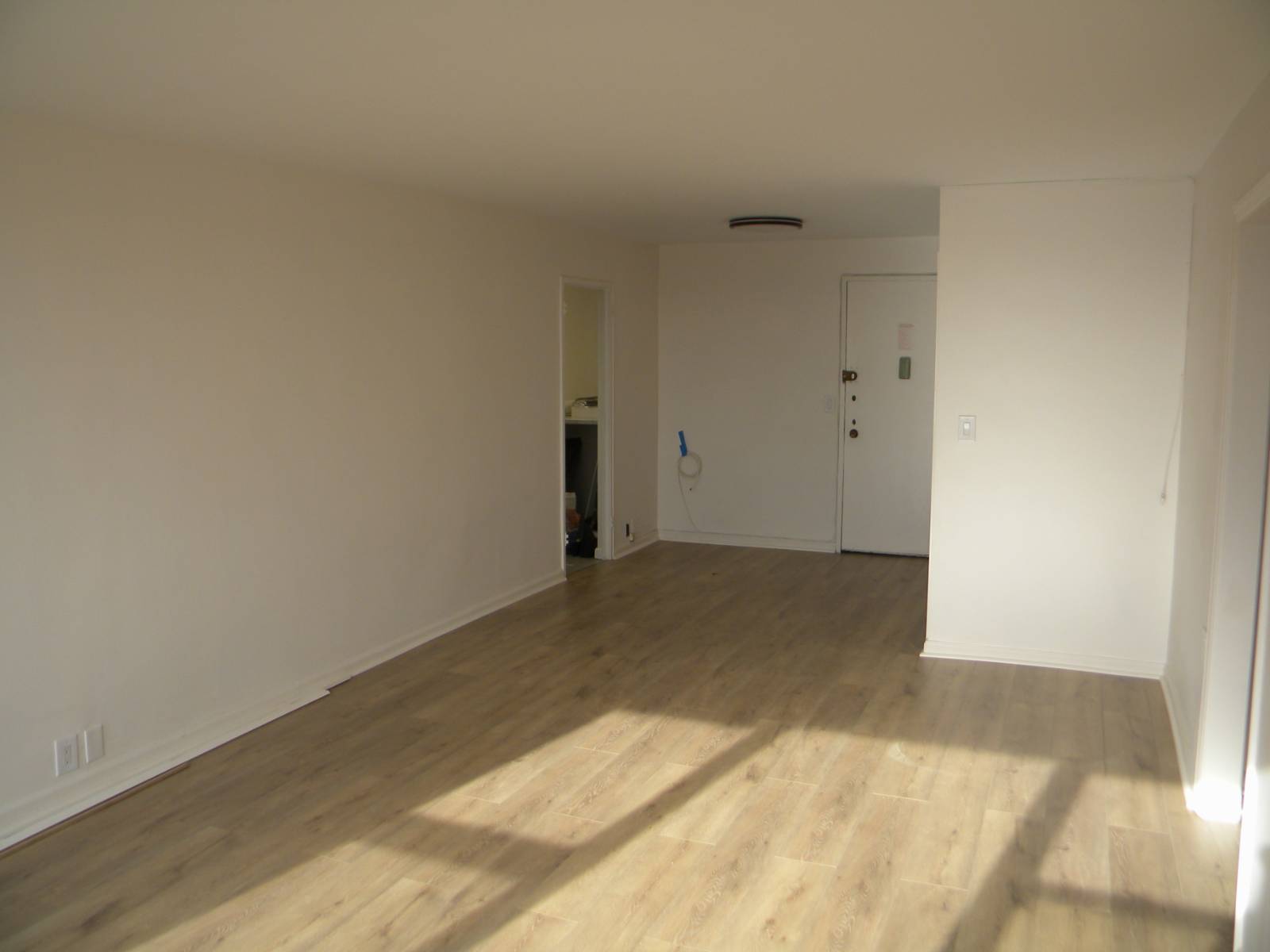 #19 photo, 70-25 Yellowstone,Blvd, #17Q, Forest Hills , NY 11375