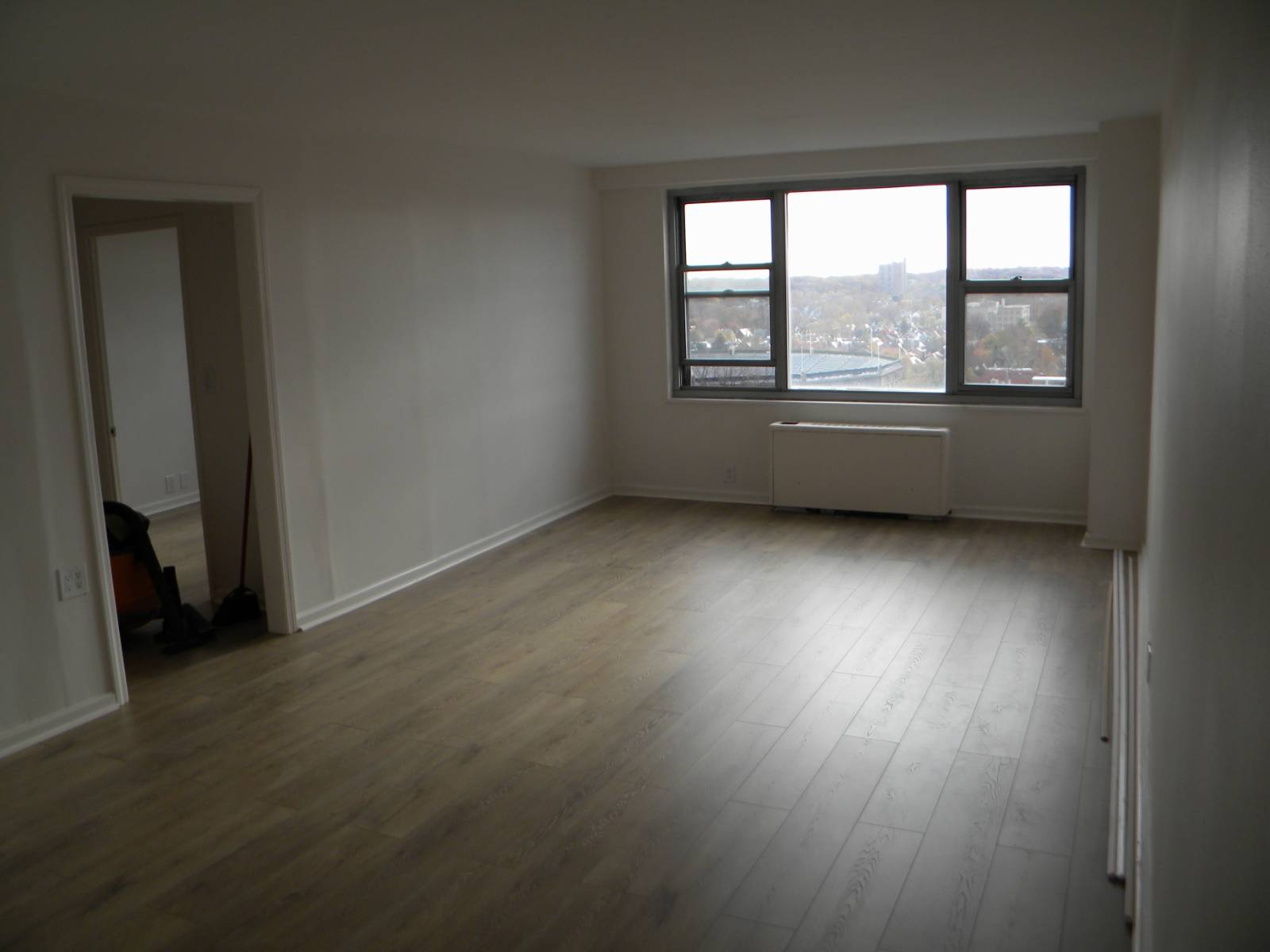 #22 photo, 70-25 Yellowstone,Blvd, #17Q, Forest Hills , NY 11375