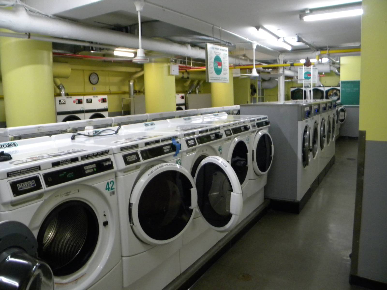 #30 photo, 70-25 Yellowstone,Blvd, #17Q, Forest Hills , NY 11375