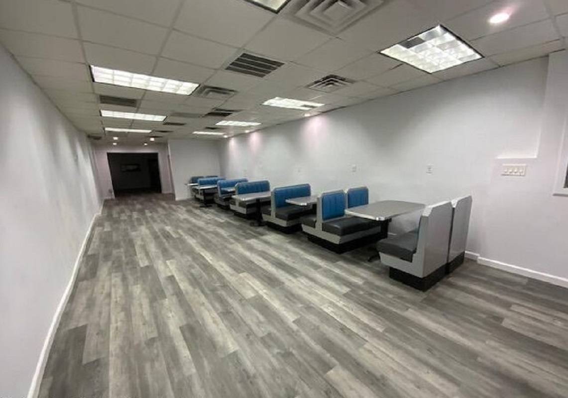 #2 photo, 4164 Victory Blvd, Staten Island , NY 10314